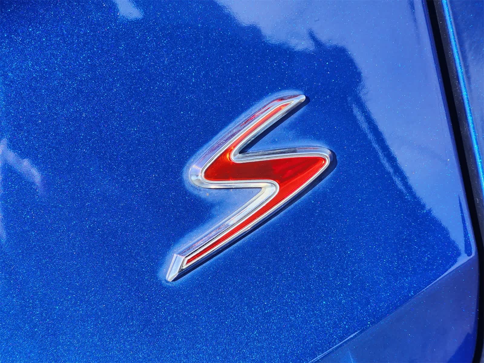 Thumbnail: 2017 Kia Forte - 12