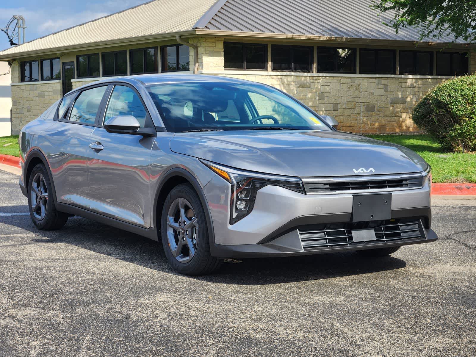 Thumbnail: 2026 Kia K4 - 3