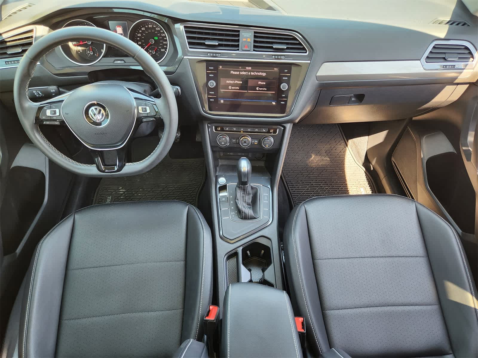 Thumbnail: 2021 Volkswagen Tiguan - 26