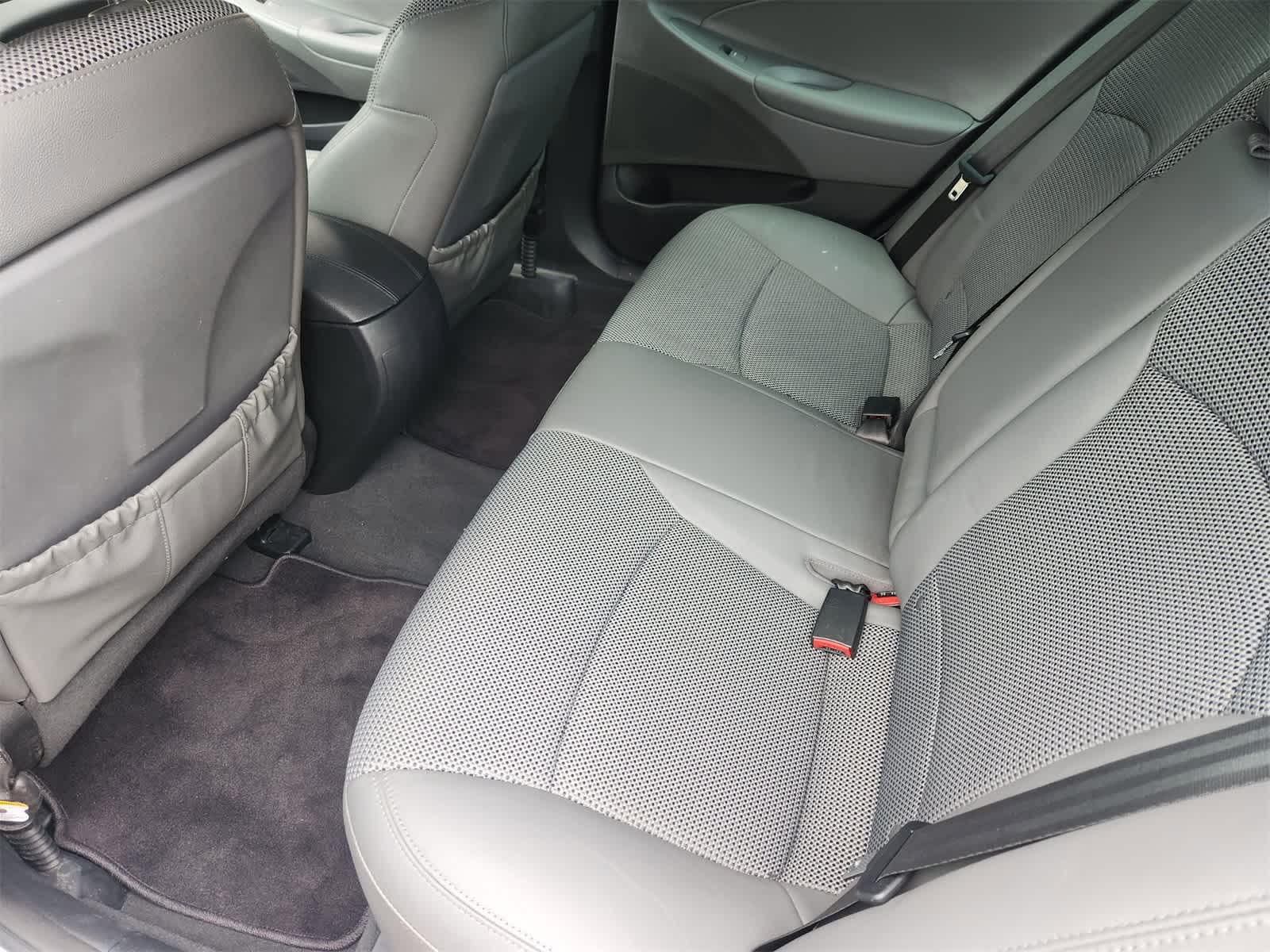 Thumbnail: 2012 Hyundai Sonata - 26