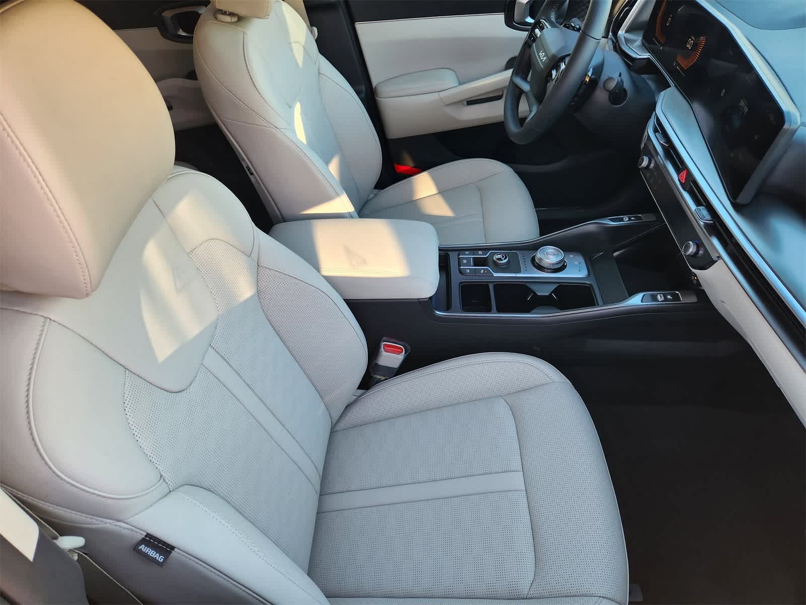 Thumbnail: 2026 Kia Sorento - 13