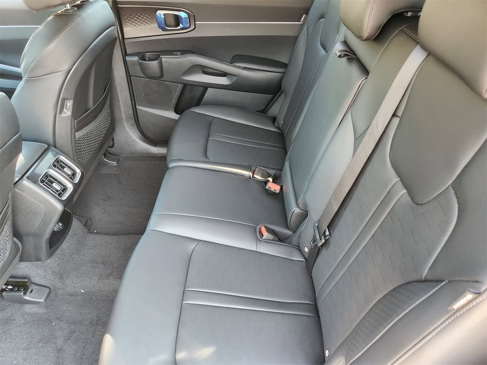 Thumbnail: 2026 Kia Sorento - 24