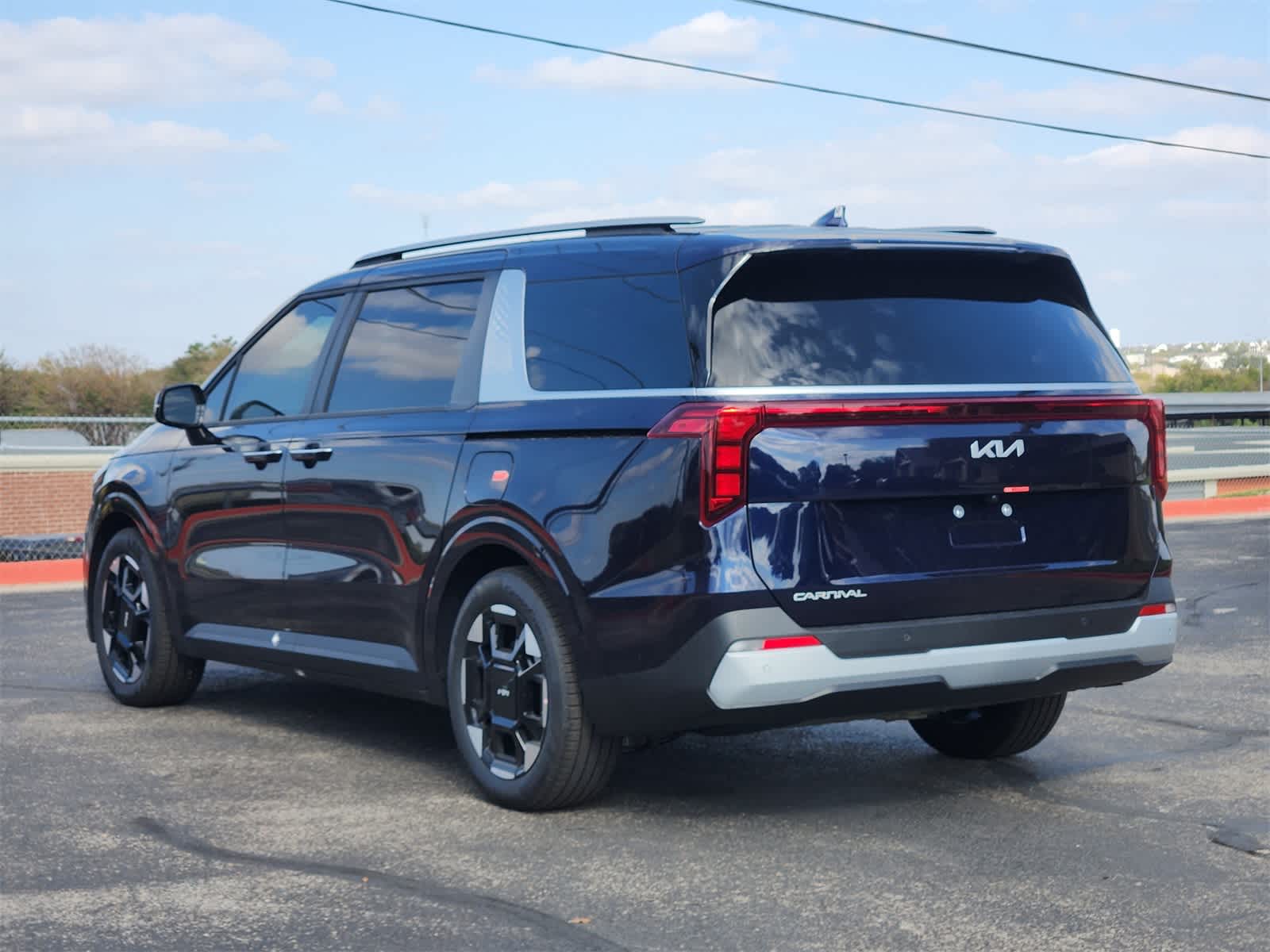 Thumbnail: 2026 Kia Carnival - 6