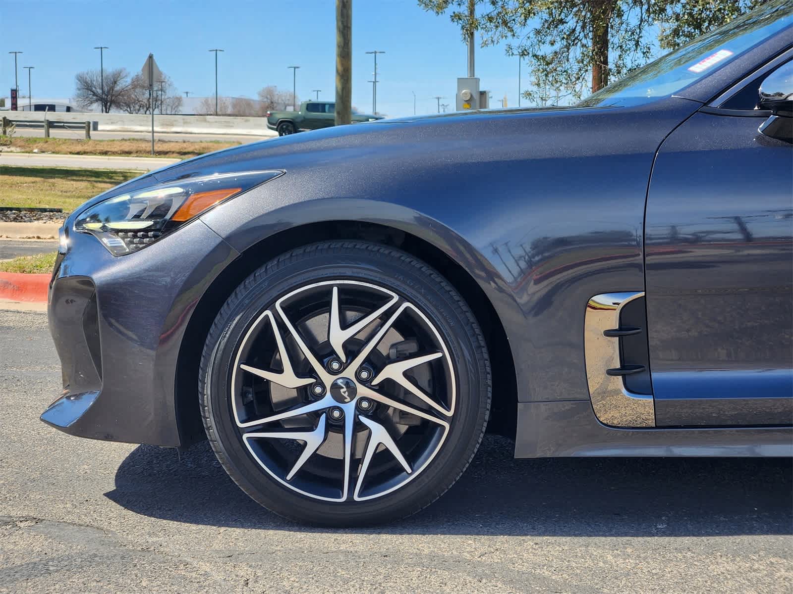 Thumbnail: 2022 Kia Stinger - 8