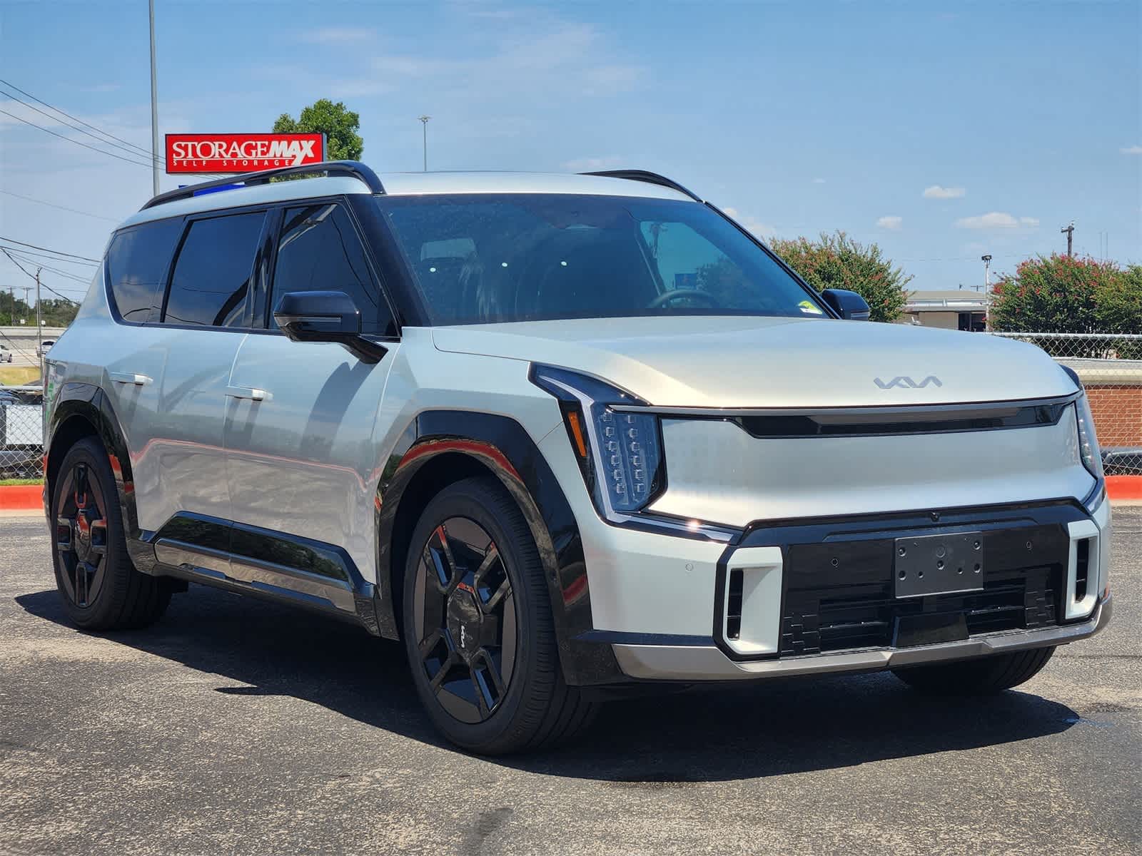 Thumbnail: 2026 Kia EV9 - 3