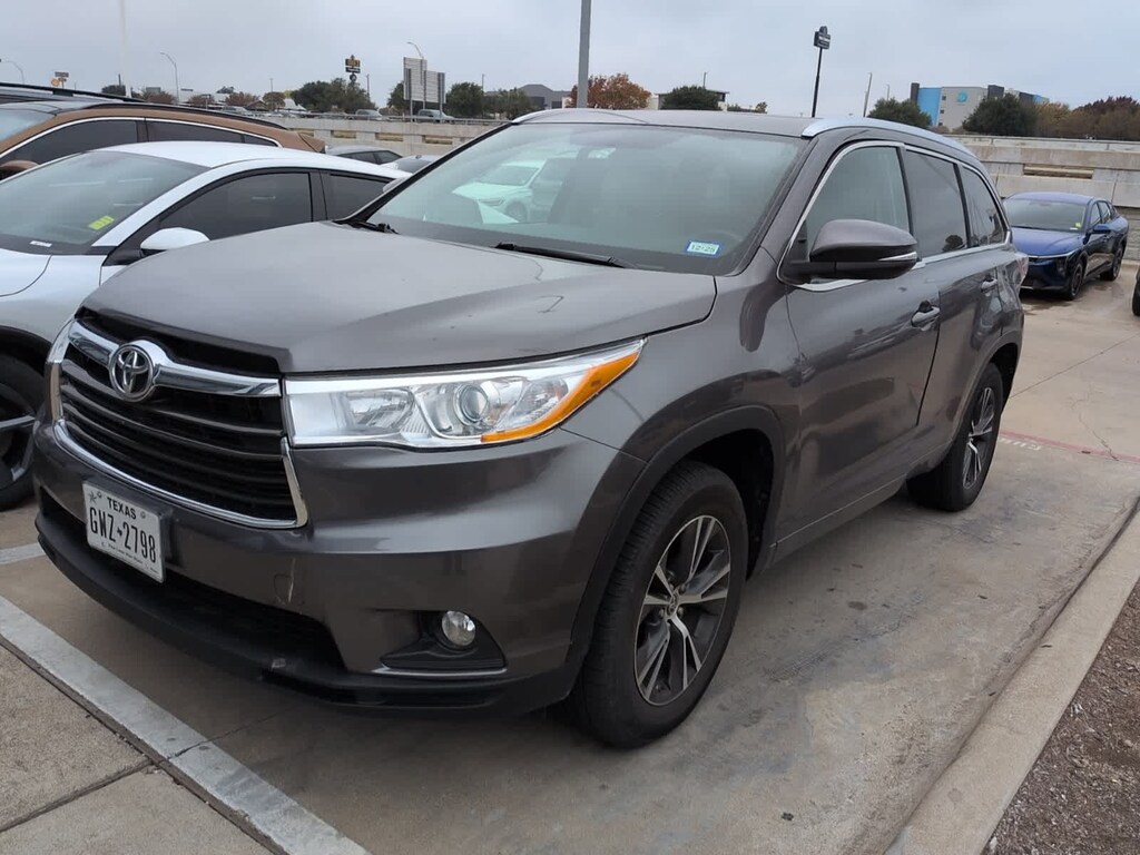 Used 2016 Toyota Highlander XLE V6 SUV