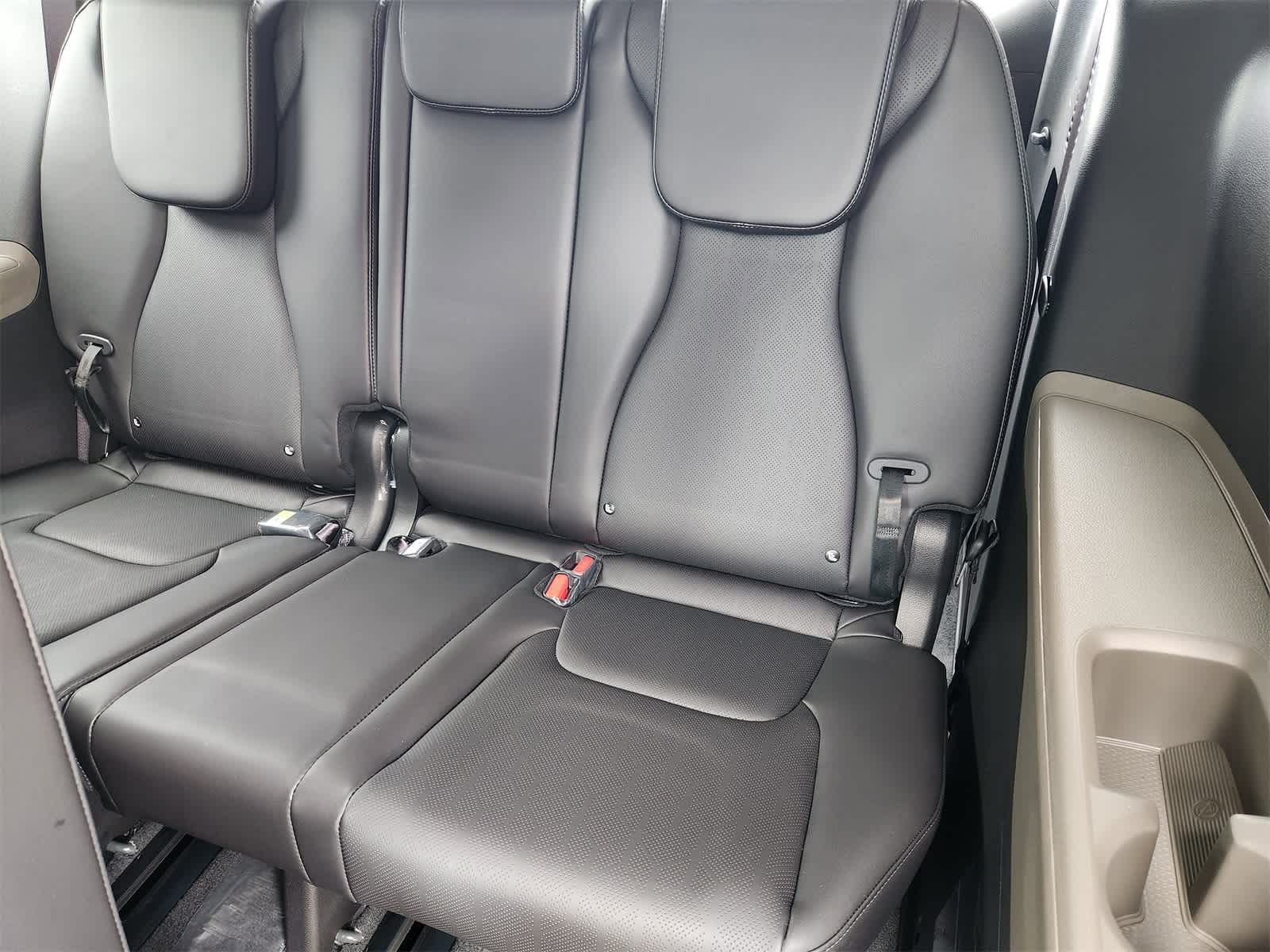 Thumbnail: 2026 Kia Carnival - 22