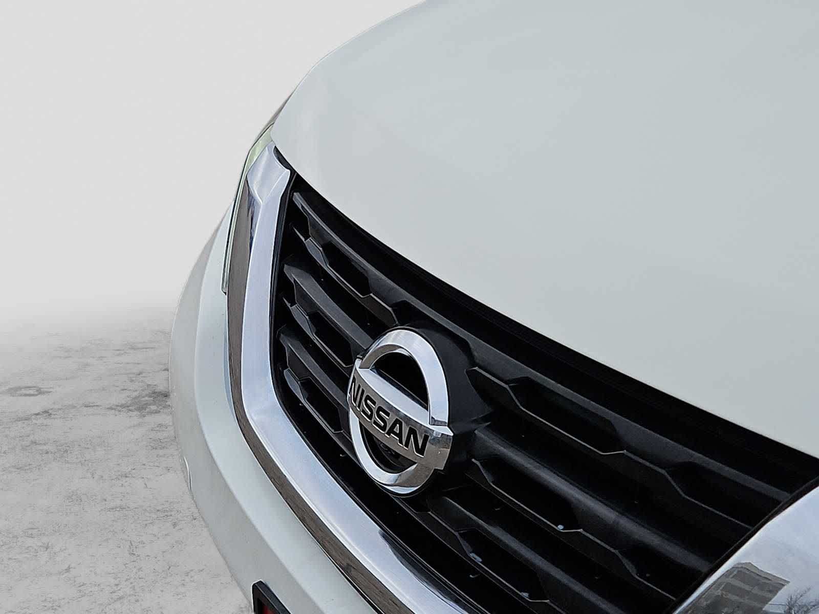 Thumbnail: 2020 Nissan Pathfinder - 13