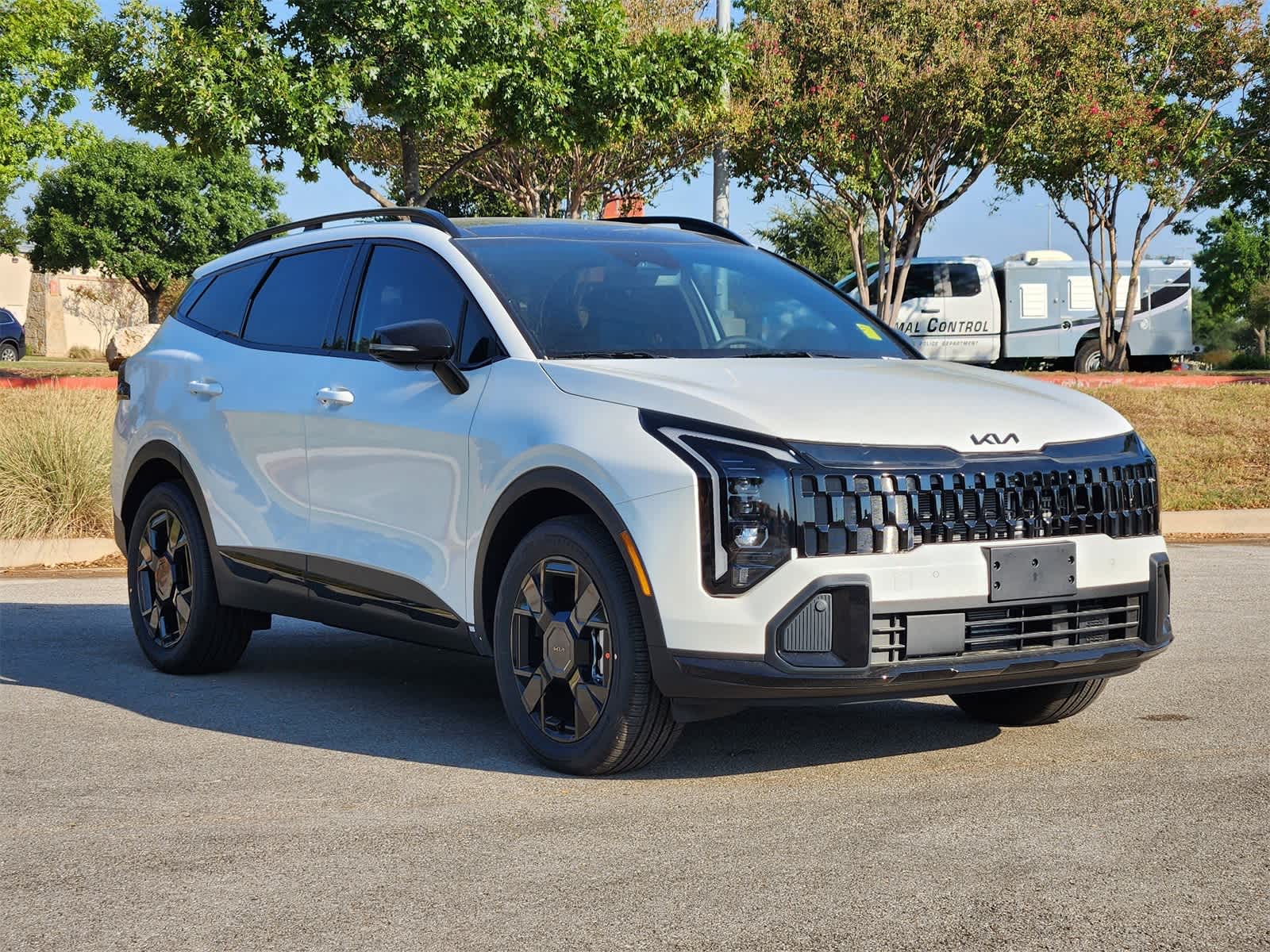 2026 Kia Sportage Hybrid X-Line photo 2