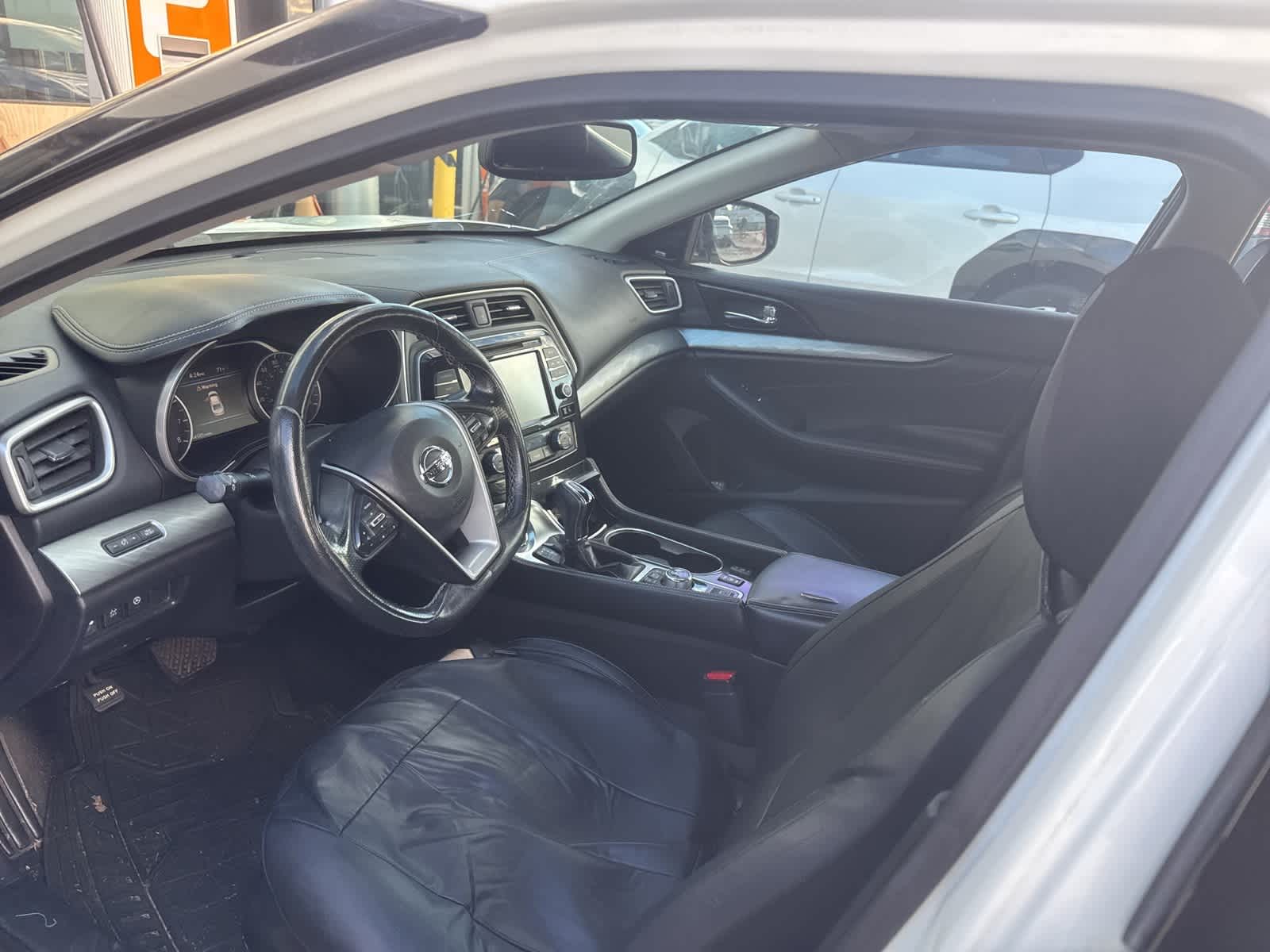 Thumbnail: 2017 Nissan Maxima - 9