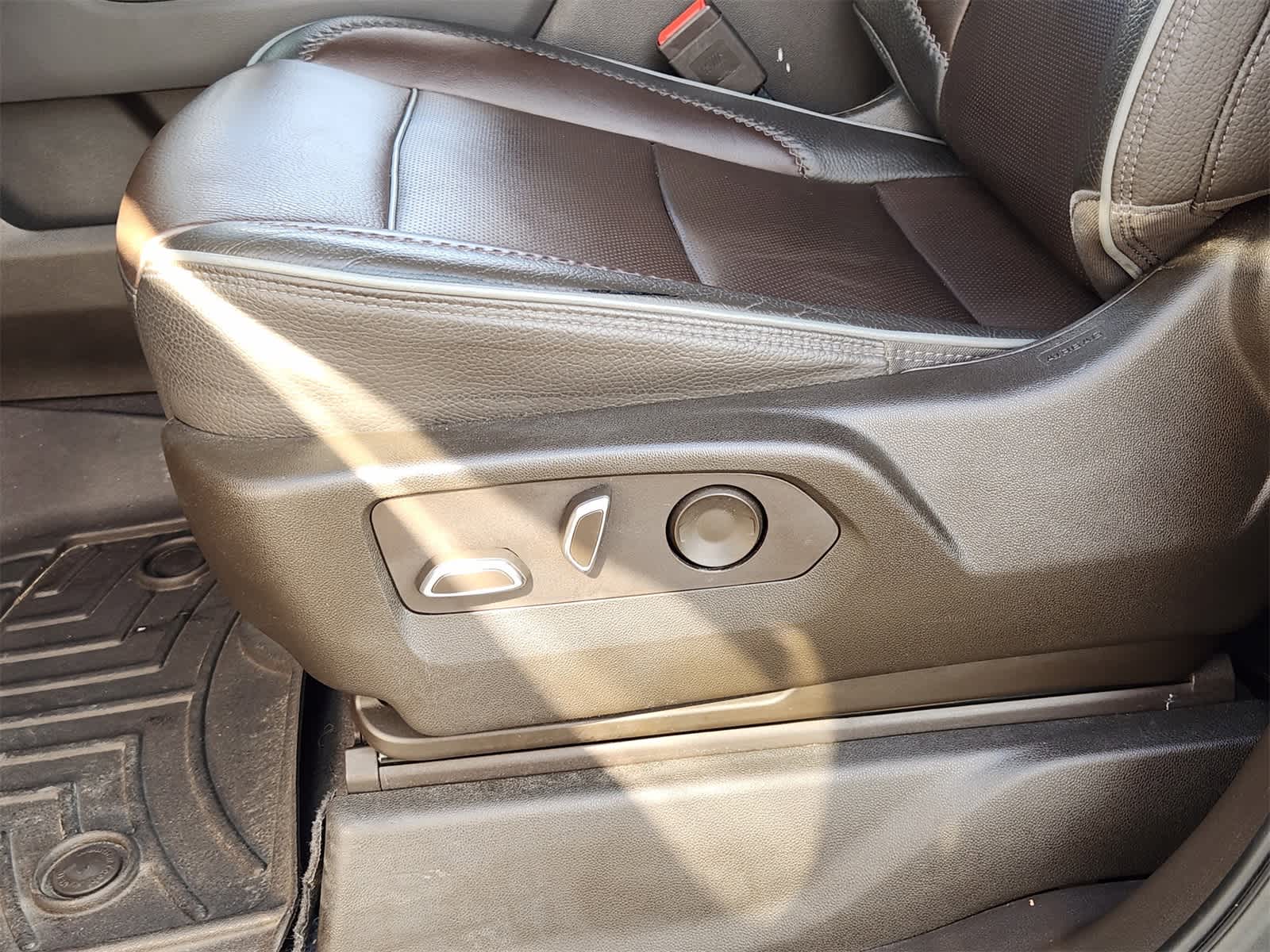 Thumbnail: 2023 GMC Sierra 1500 - 23