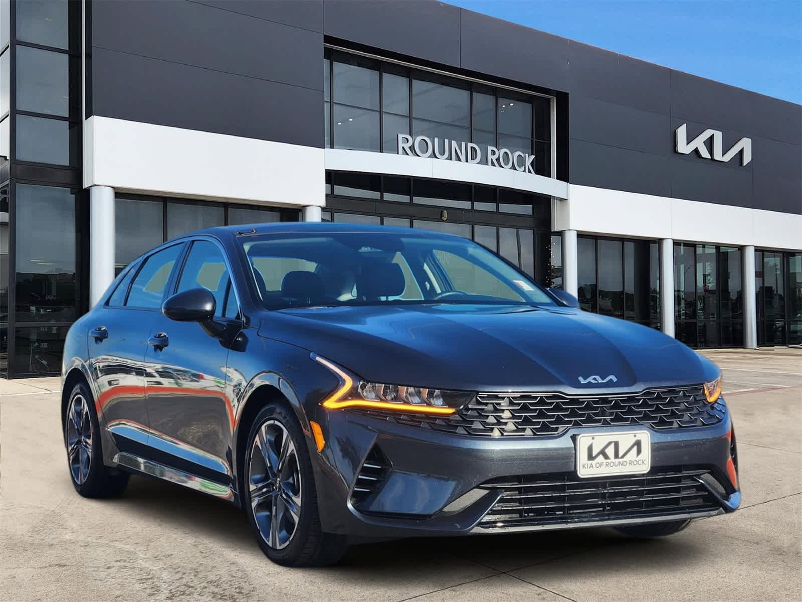 Thumbnail: 2023 Kia K5 - 3