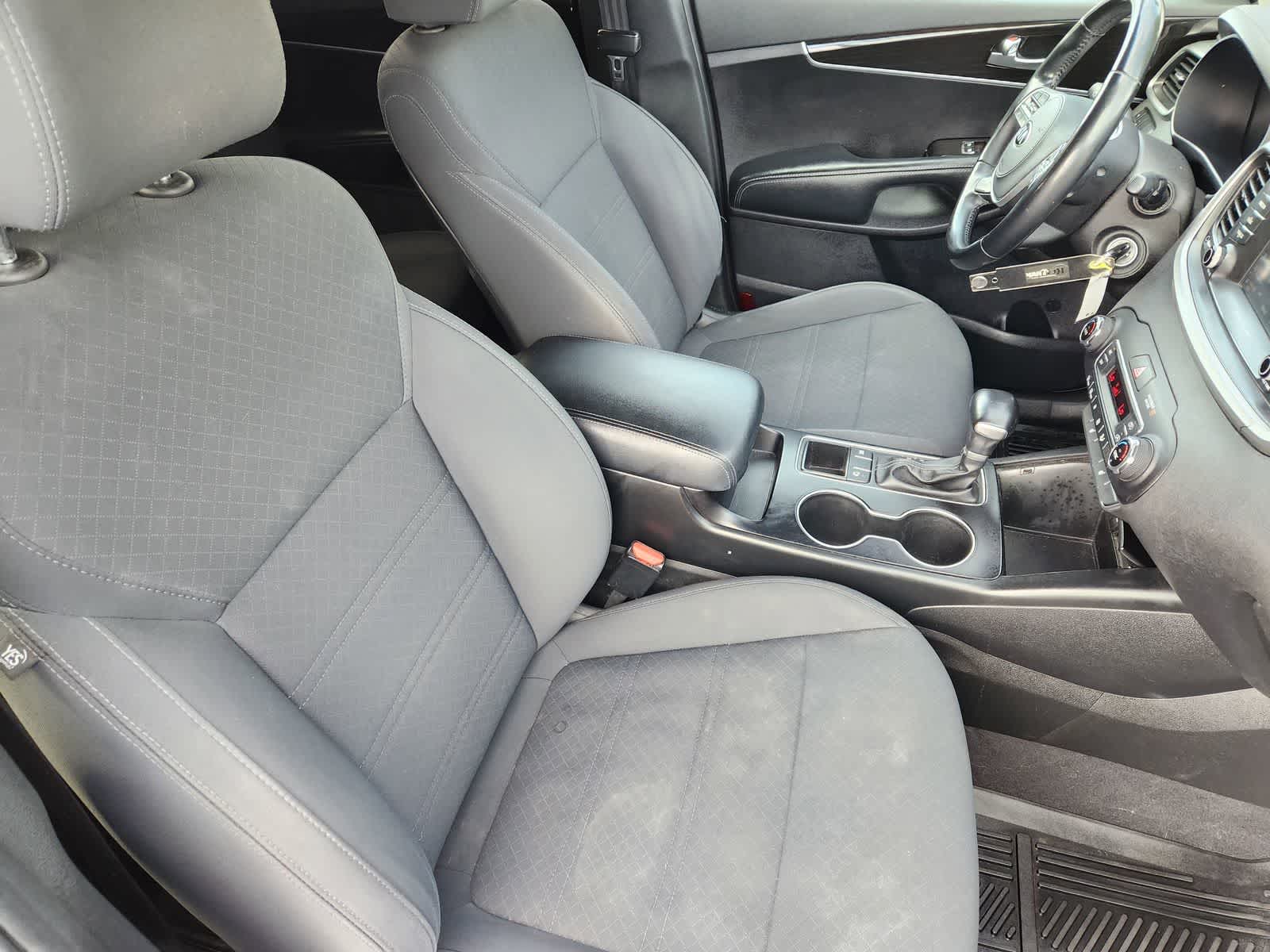Thumbnail: 2019 Kia Sorento - 12