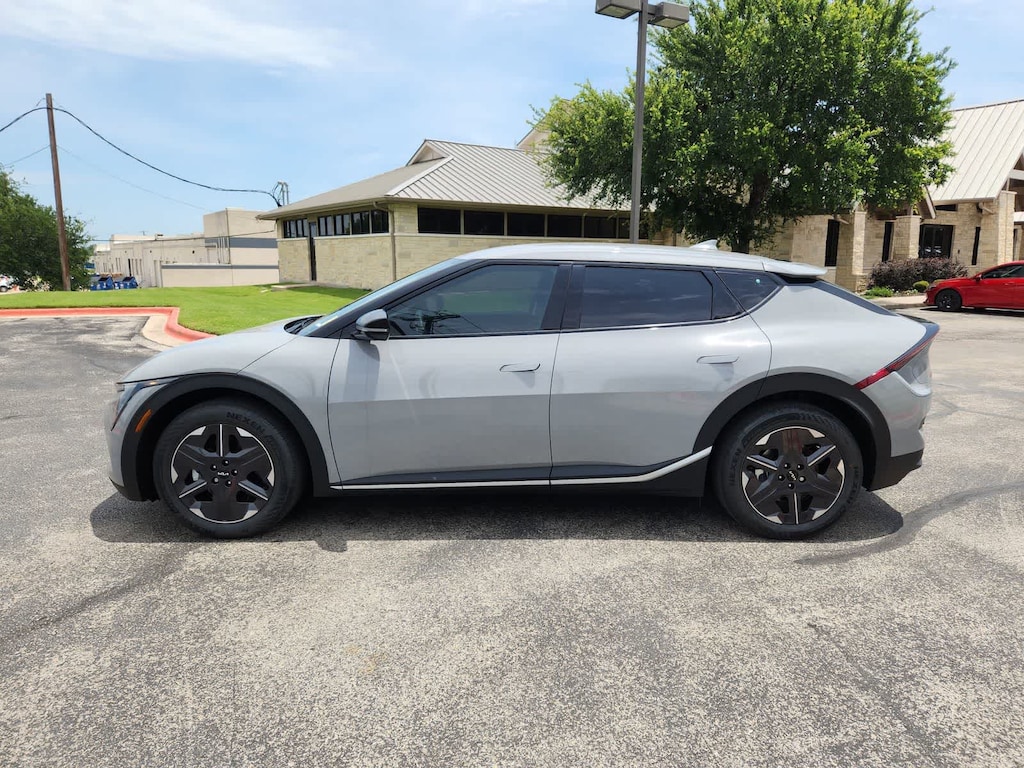 New 2026 Kia EV6 Light Long Range SUV