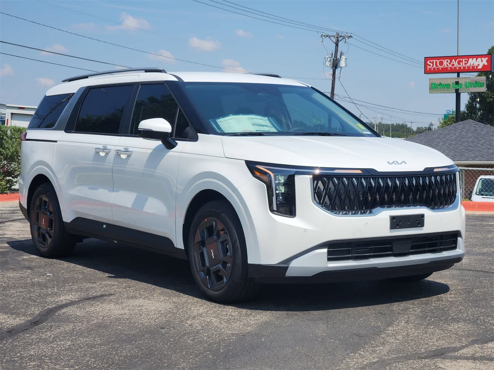 2026 Kia Carnival EX photo 2