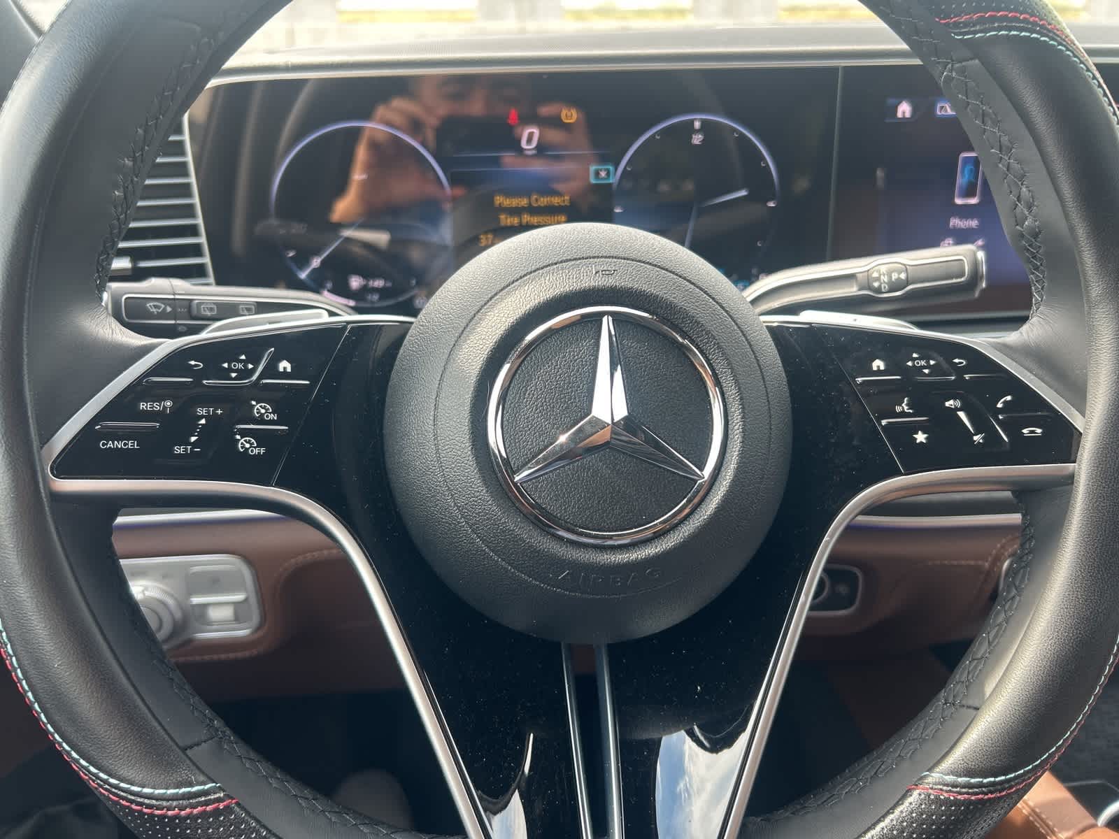 Thumbnail: 2024 Mercedes-Benz GLE - 9