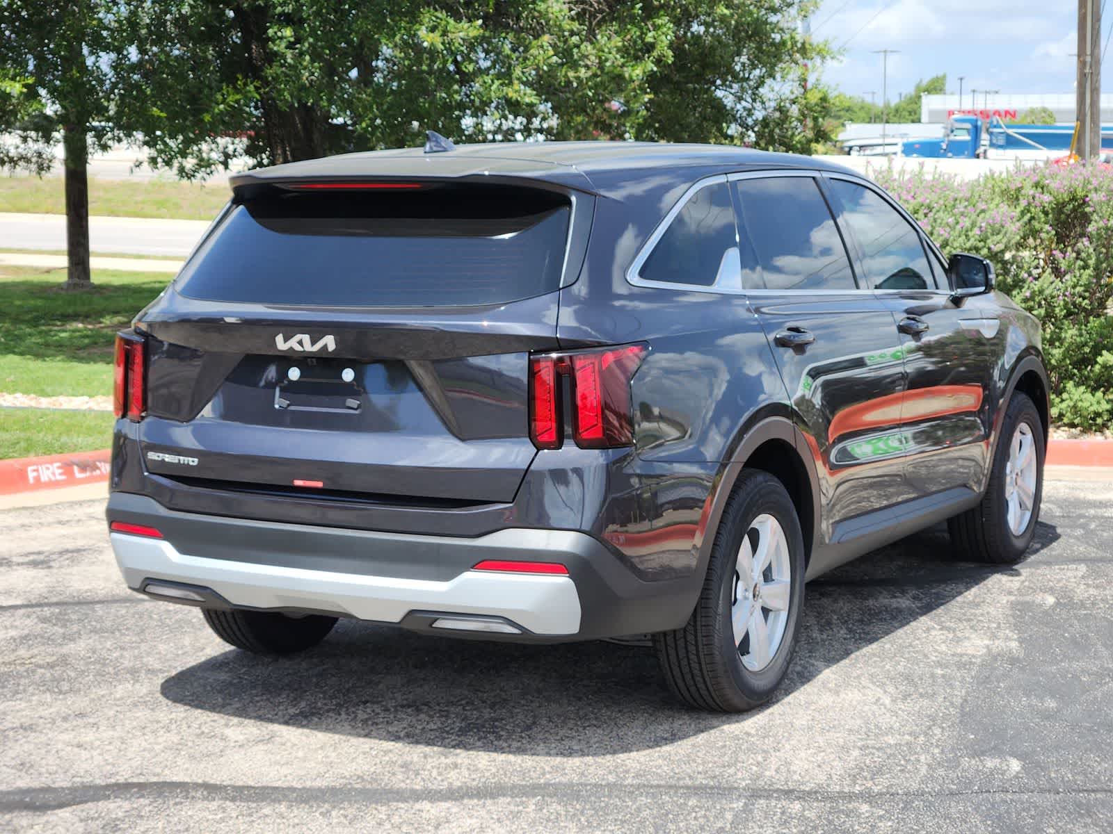 Thumbnail: 2026 Kia Sorento - 5