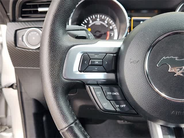 2015 Ford Mustang V6 25