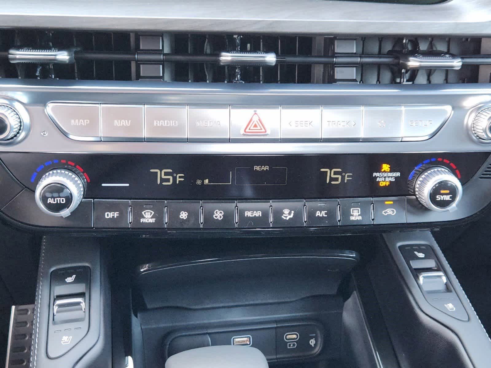 Thumbnail: 2025 Kia Telluride - 17