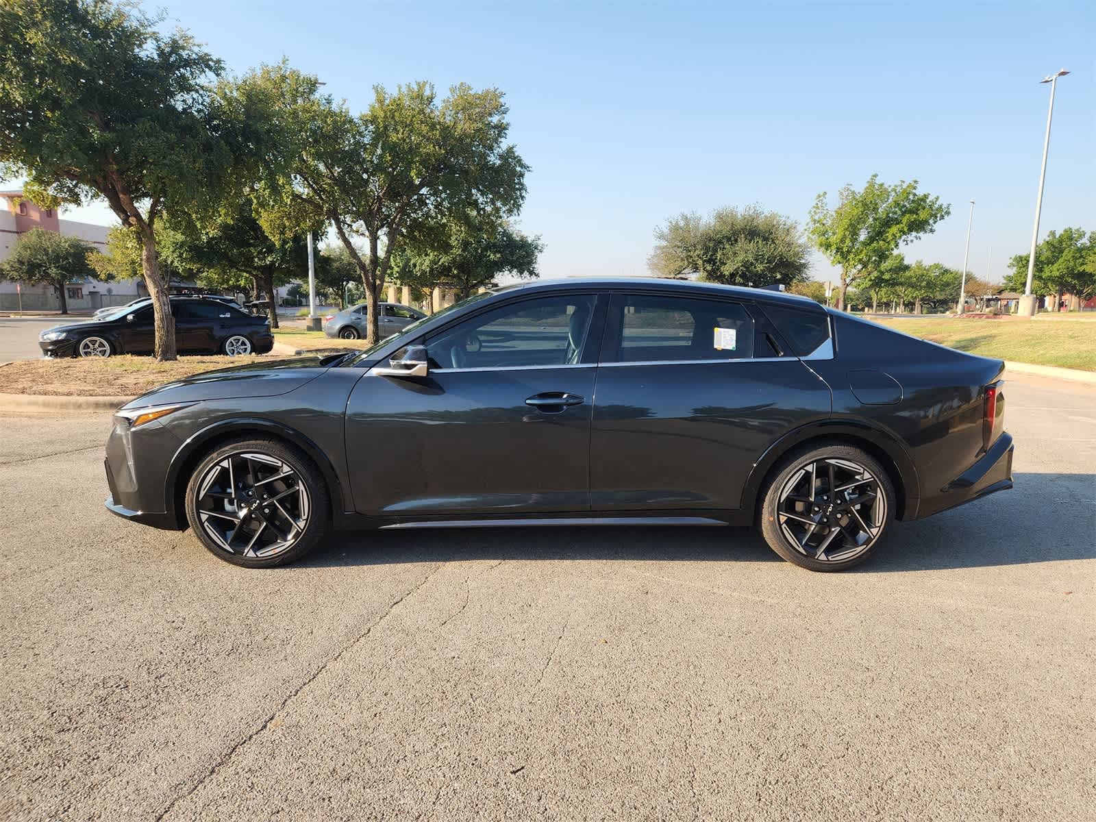 2025 Kia K4 GT-Line photo 4