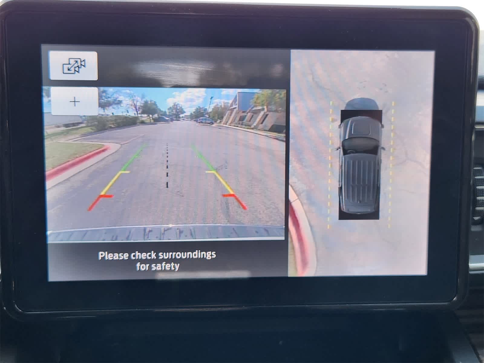 Thumbnail: 2020 Ford Explorer - 18