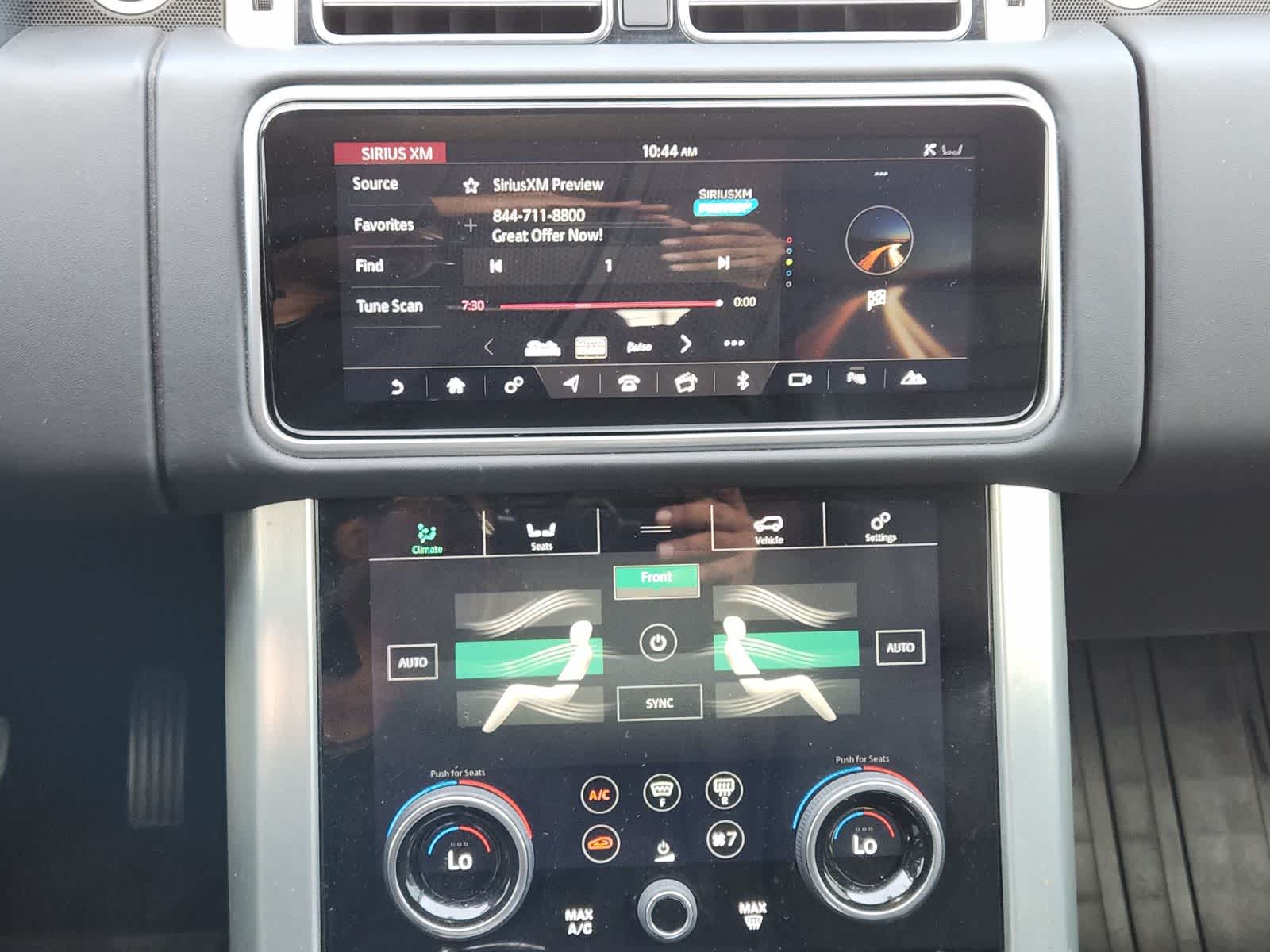Thumbnail: 2019 Land Rover Range Rover - 15