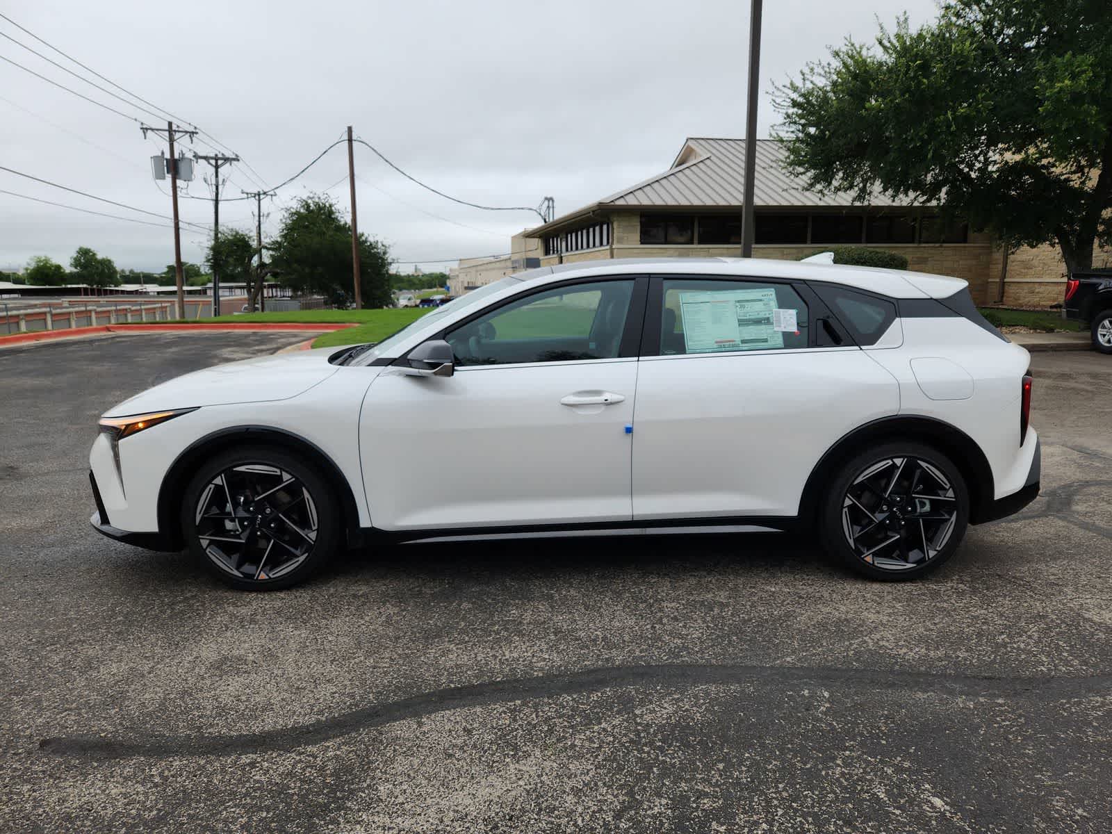 Thumbnail: 2026 Kia K4 - 4