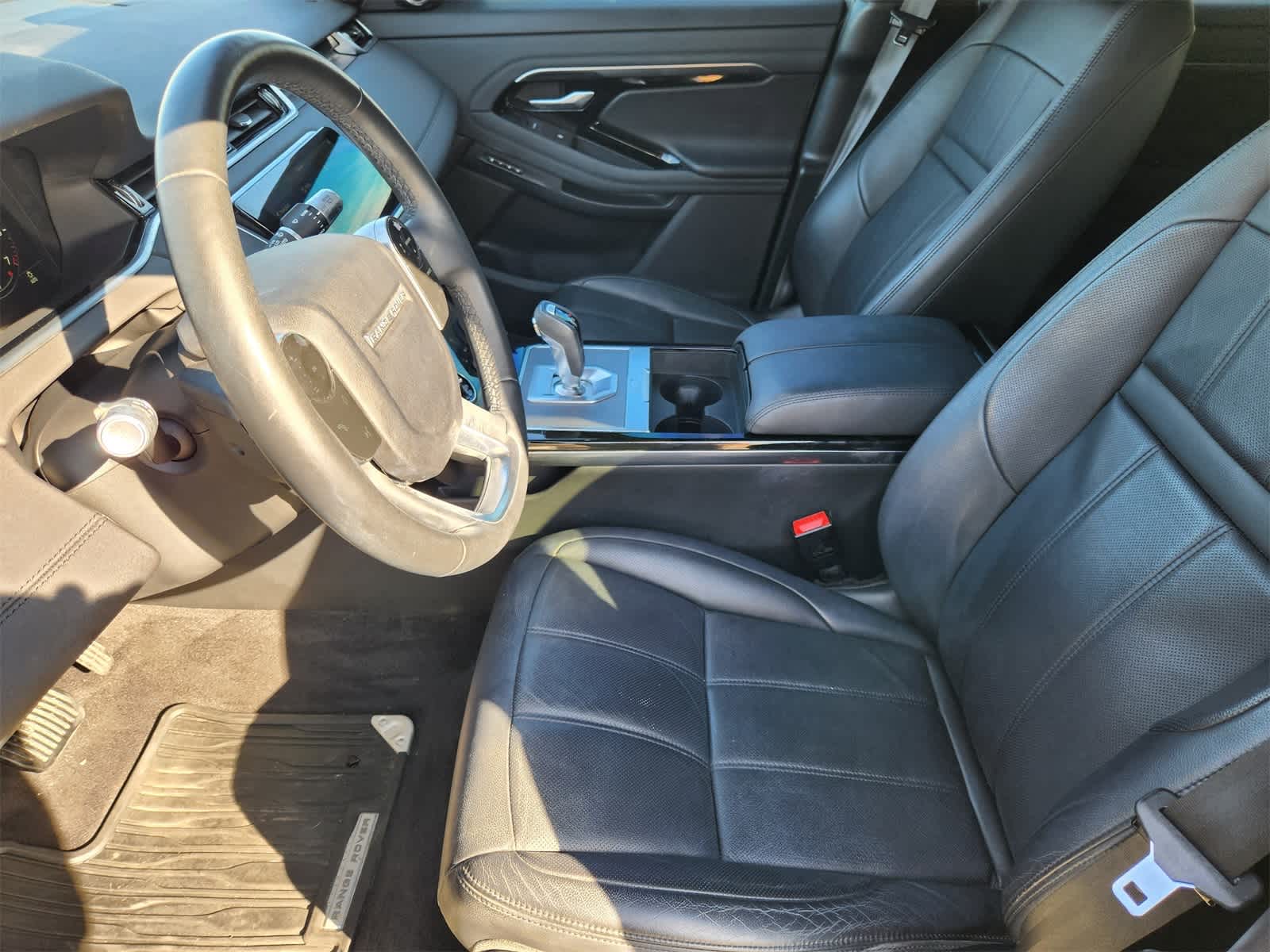 Thumbnail: 2020 Land Rover Range Rover Evoque - 13