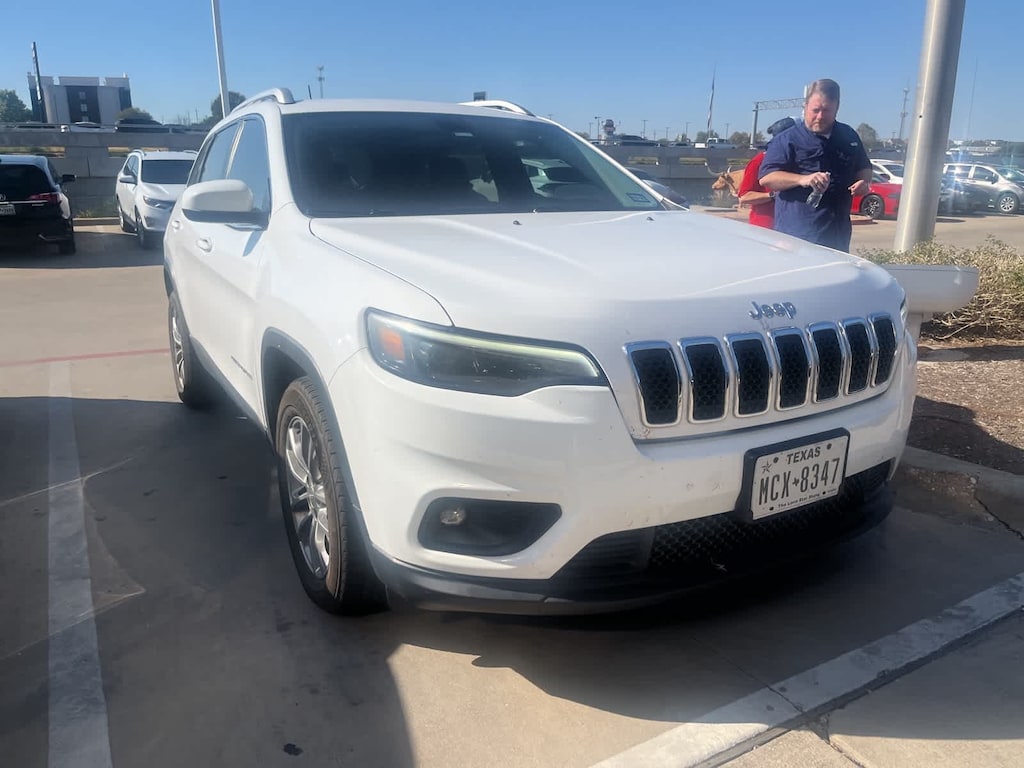 Used 2019 Jeep Cherokee Latitude Plus FWD SUV