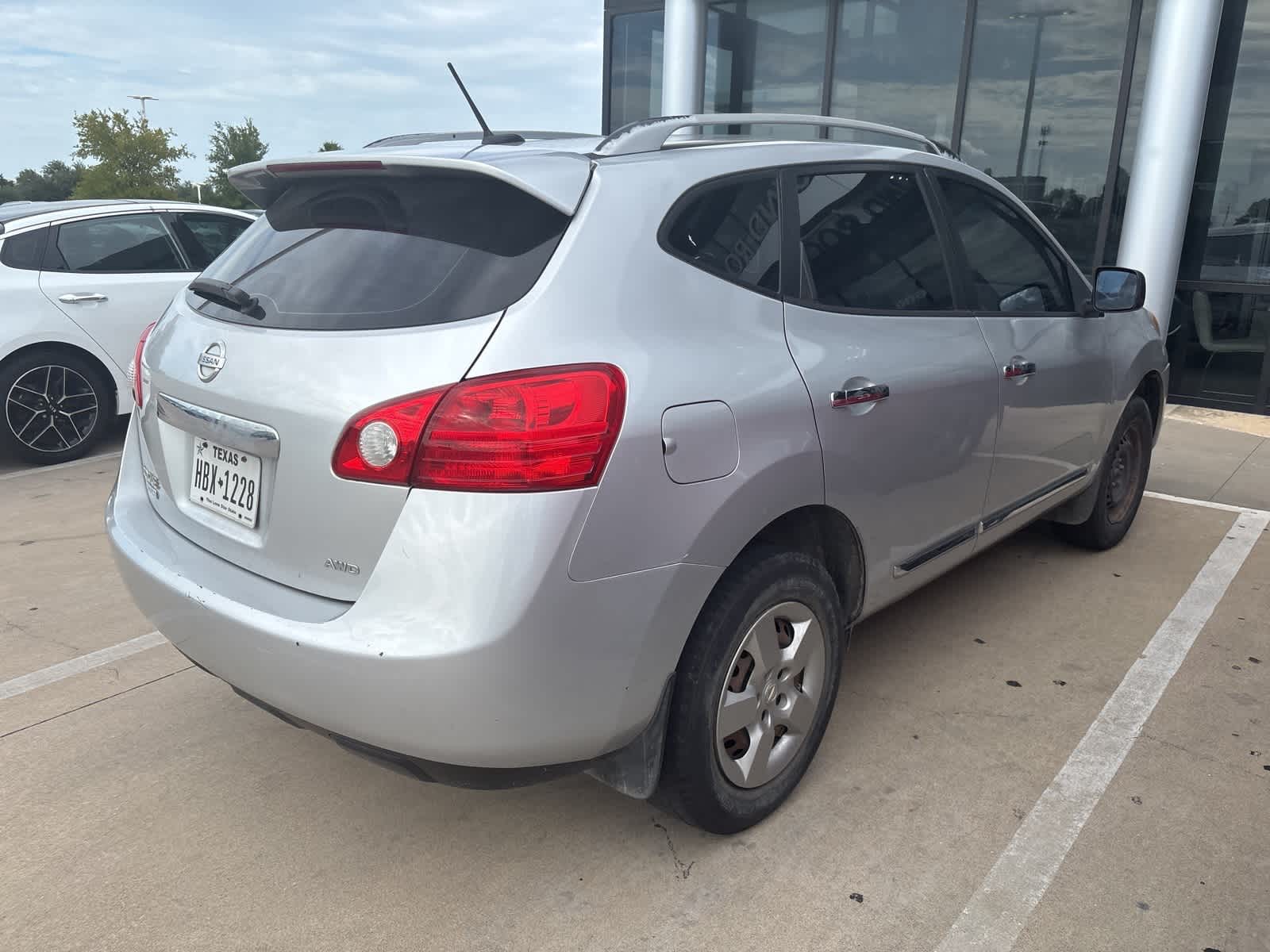 Thumbnail: 2014 Nissan Rogue - 4