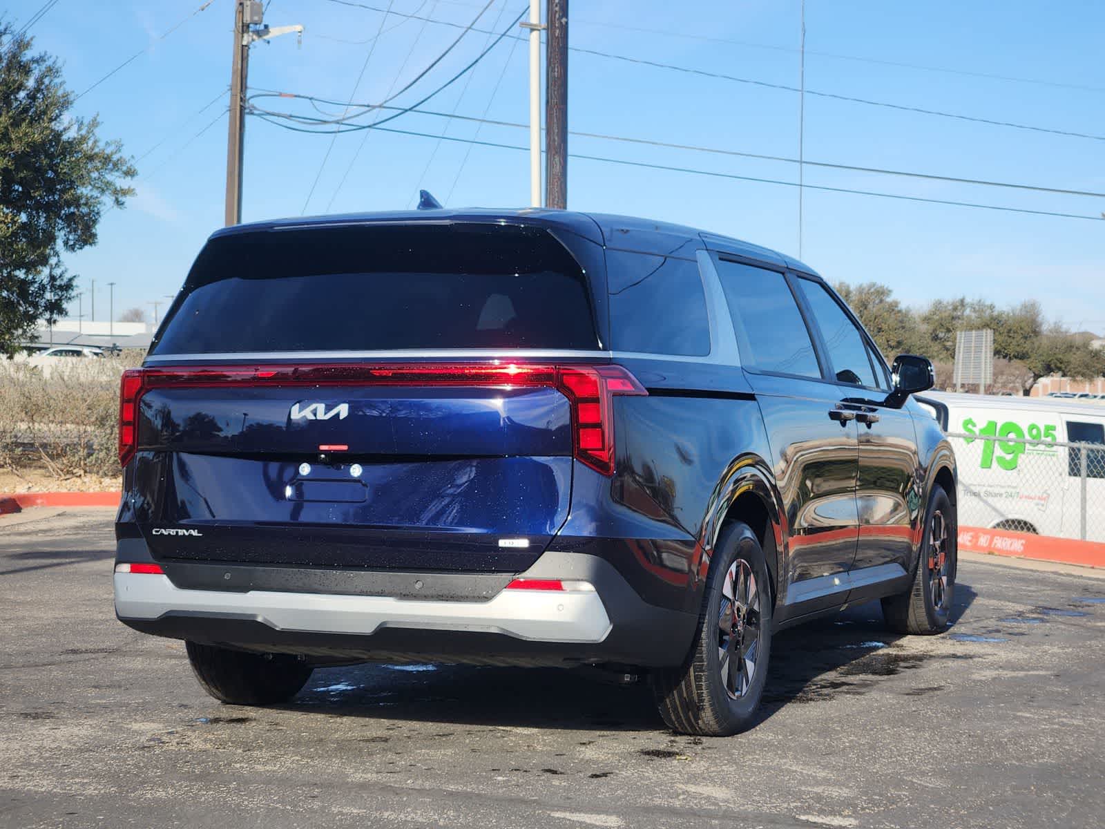 Thumbnail: 2026 Kia Carnival - 5