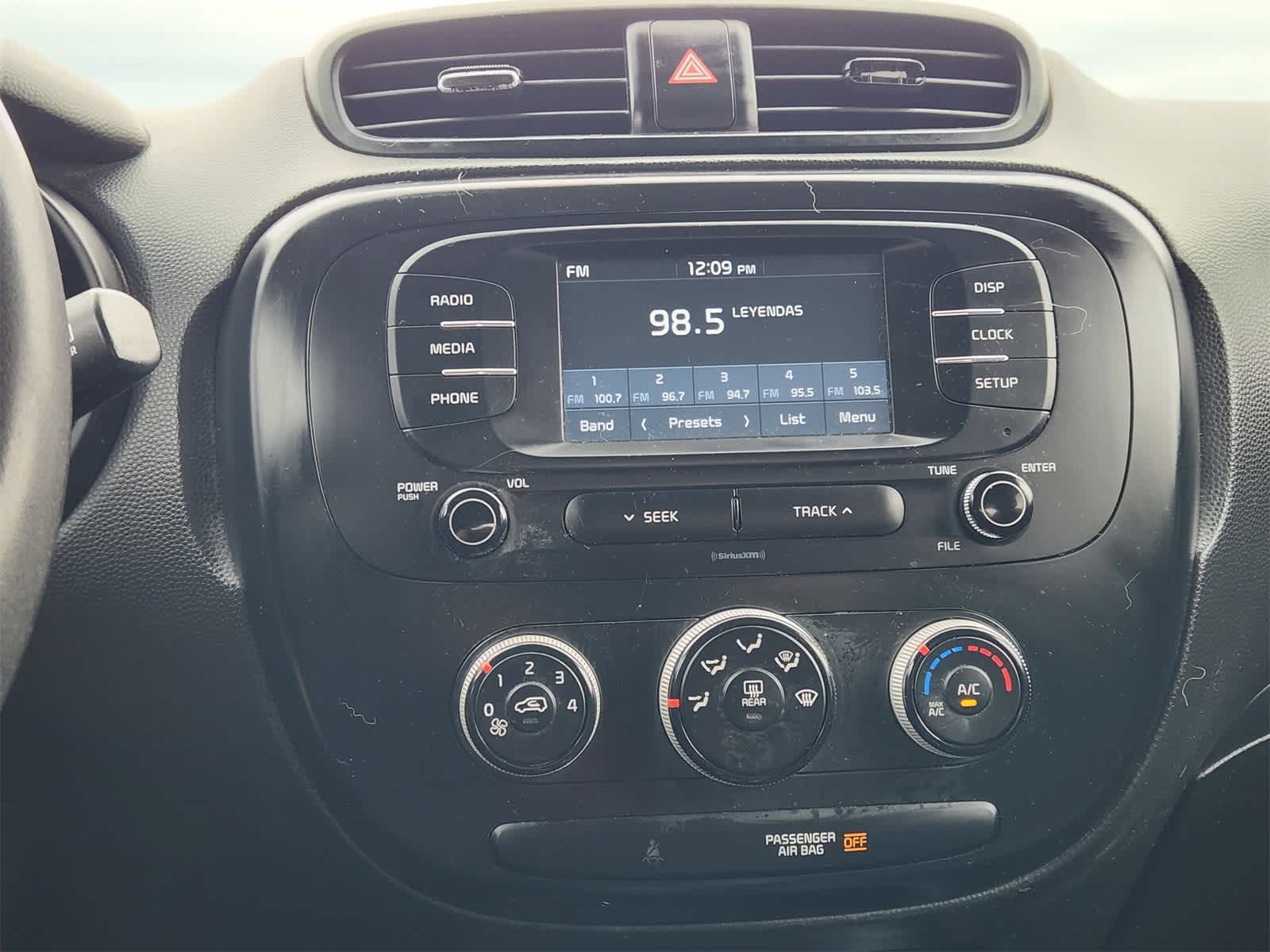 Thumbnail: 2019 Kia Soul - 17