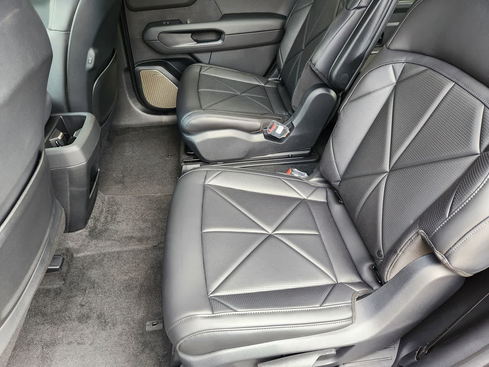 Thumbnail: 2027 Kia Telluride - 23