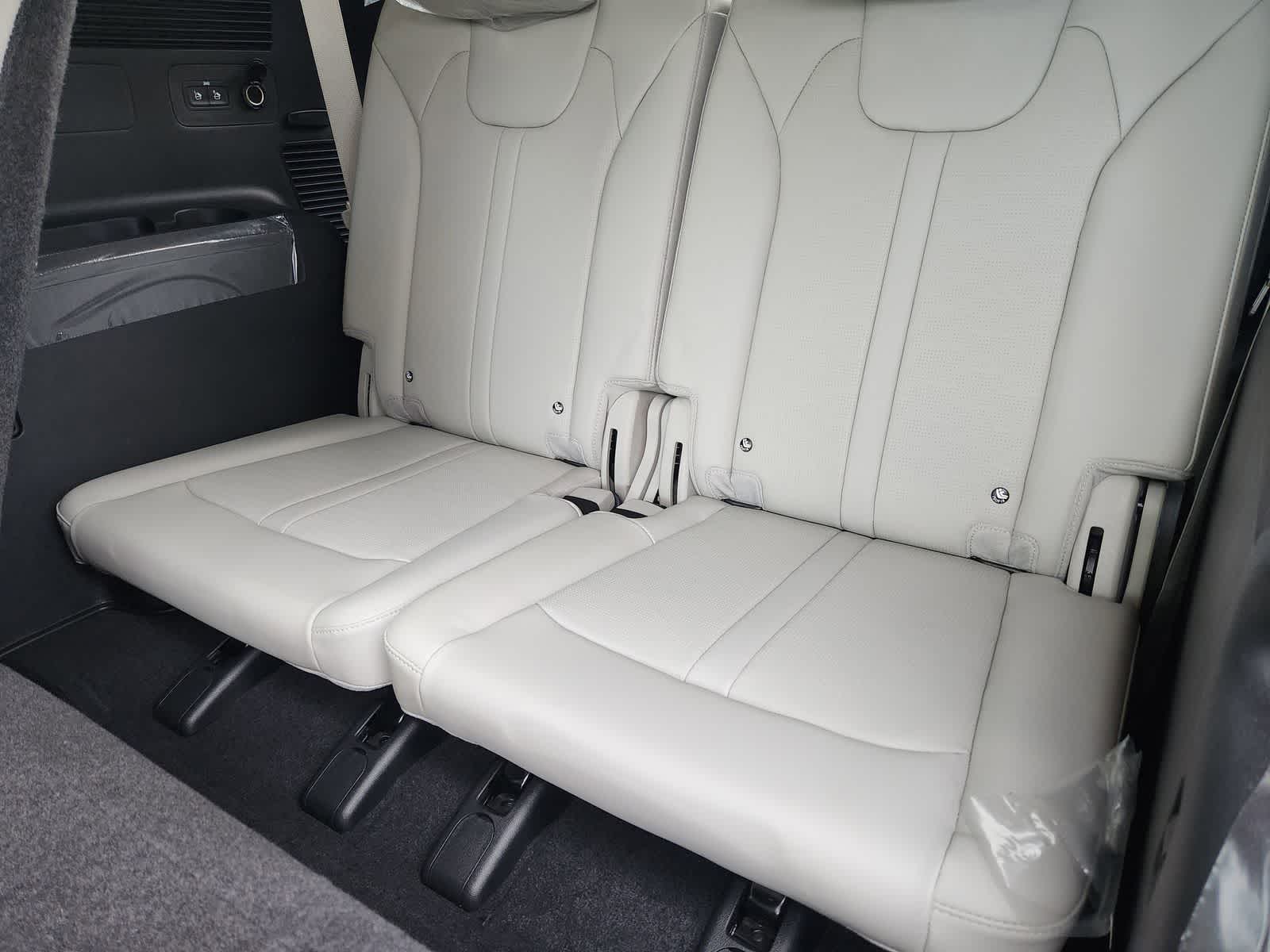 Thumbnail: 2026 Kia Sorento - 28