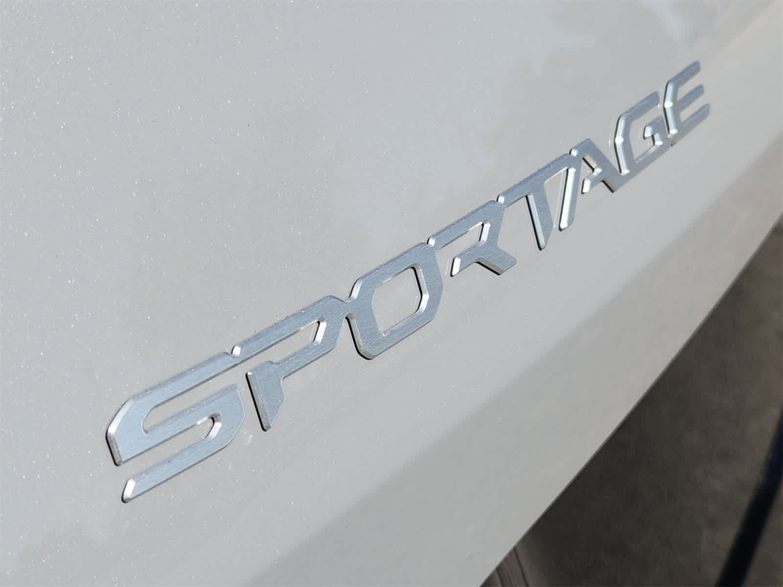 Thumbnail: 2026 Kia Sportage - 10