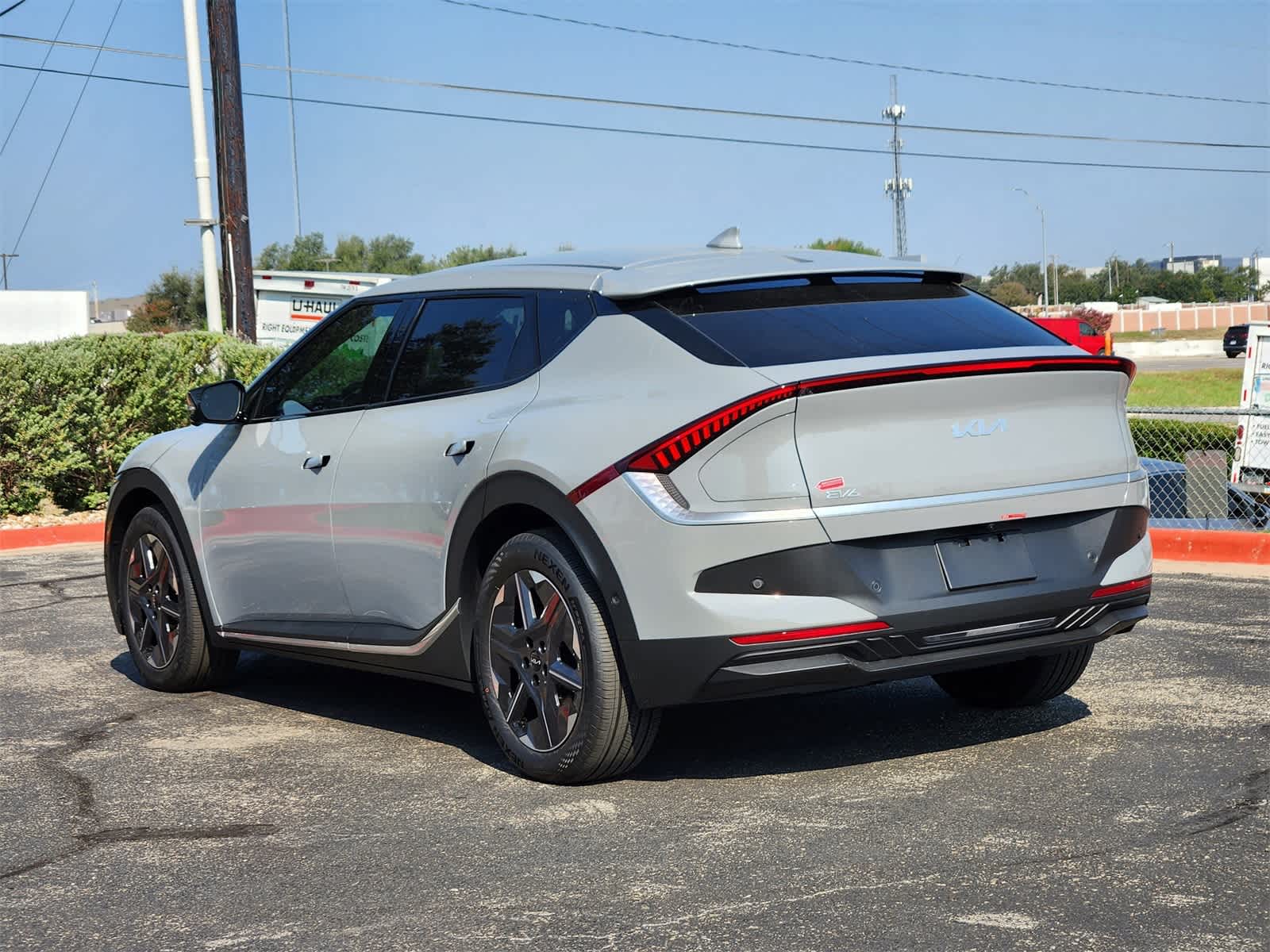 Thumbnail: 2025 Kia EV6 - 6