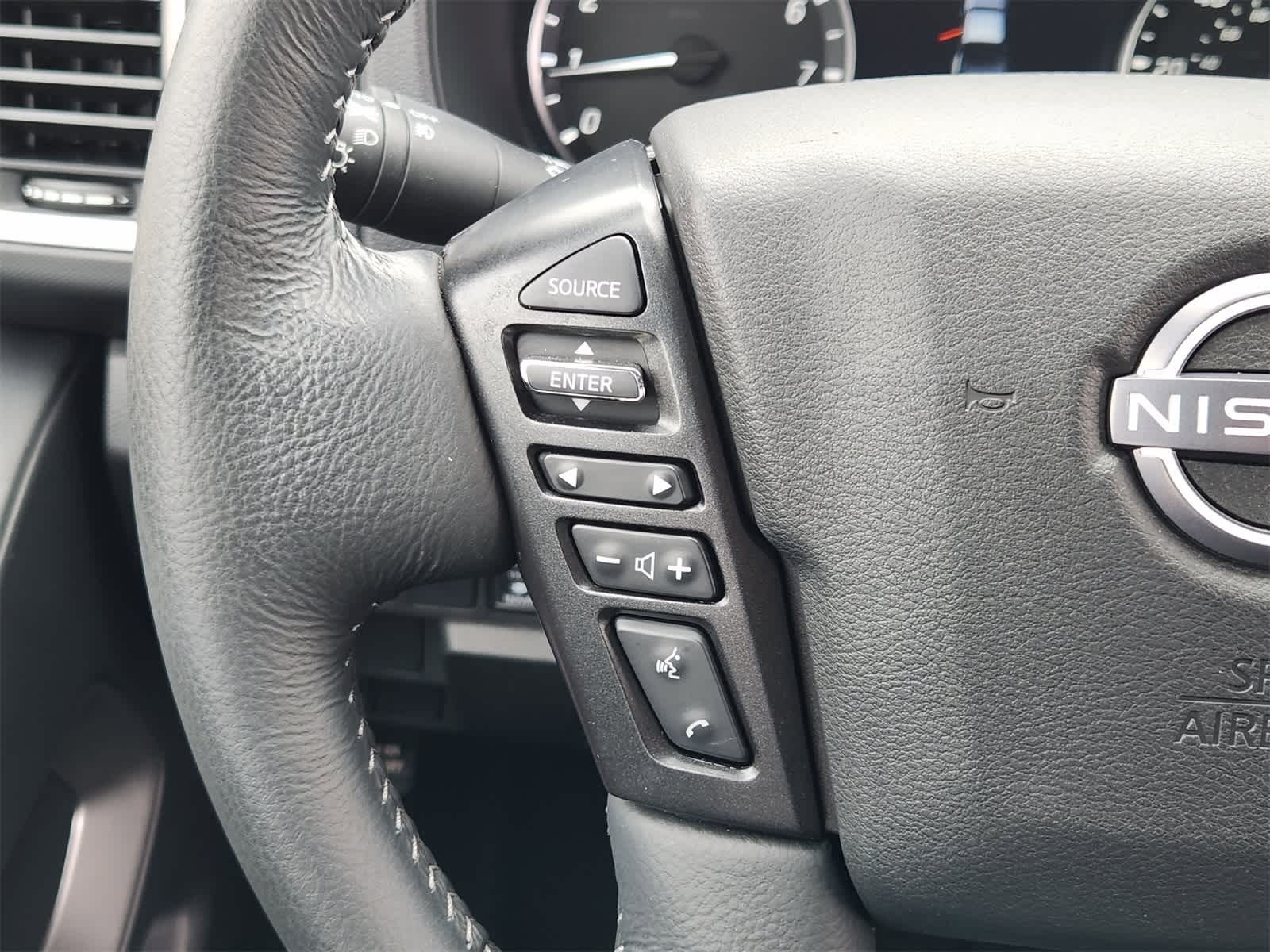 Thumbnail: 2024 Nissan Frontier - 28