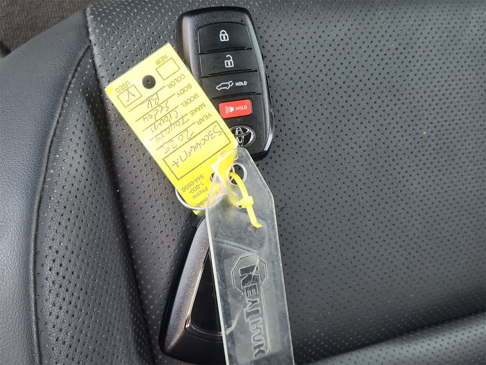 Thumbnail: 2025 Toyota Crown Signia - 32