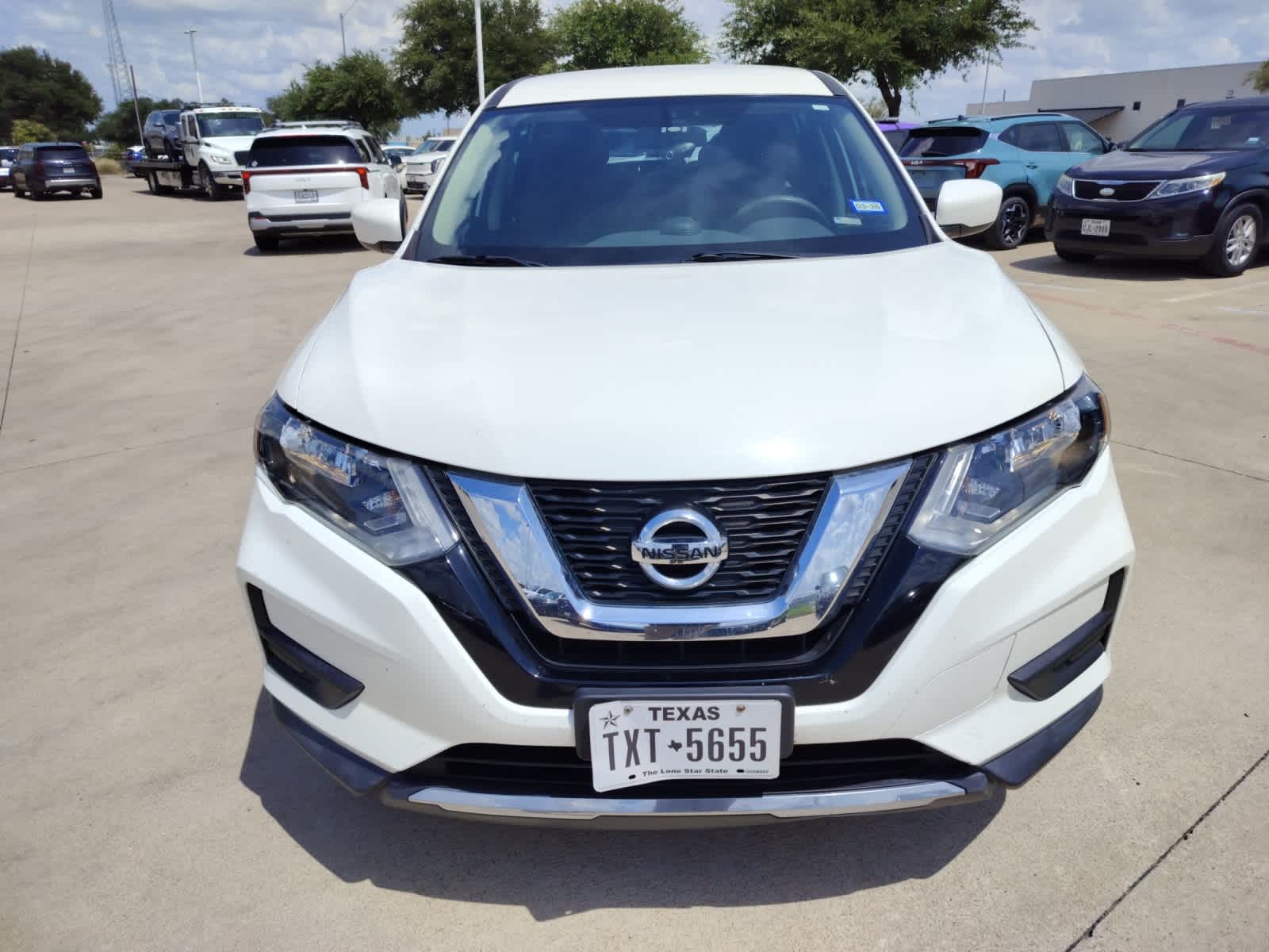 Thumbnail: 2017 Nissan Rogue - 2