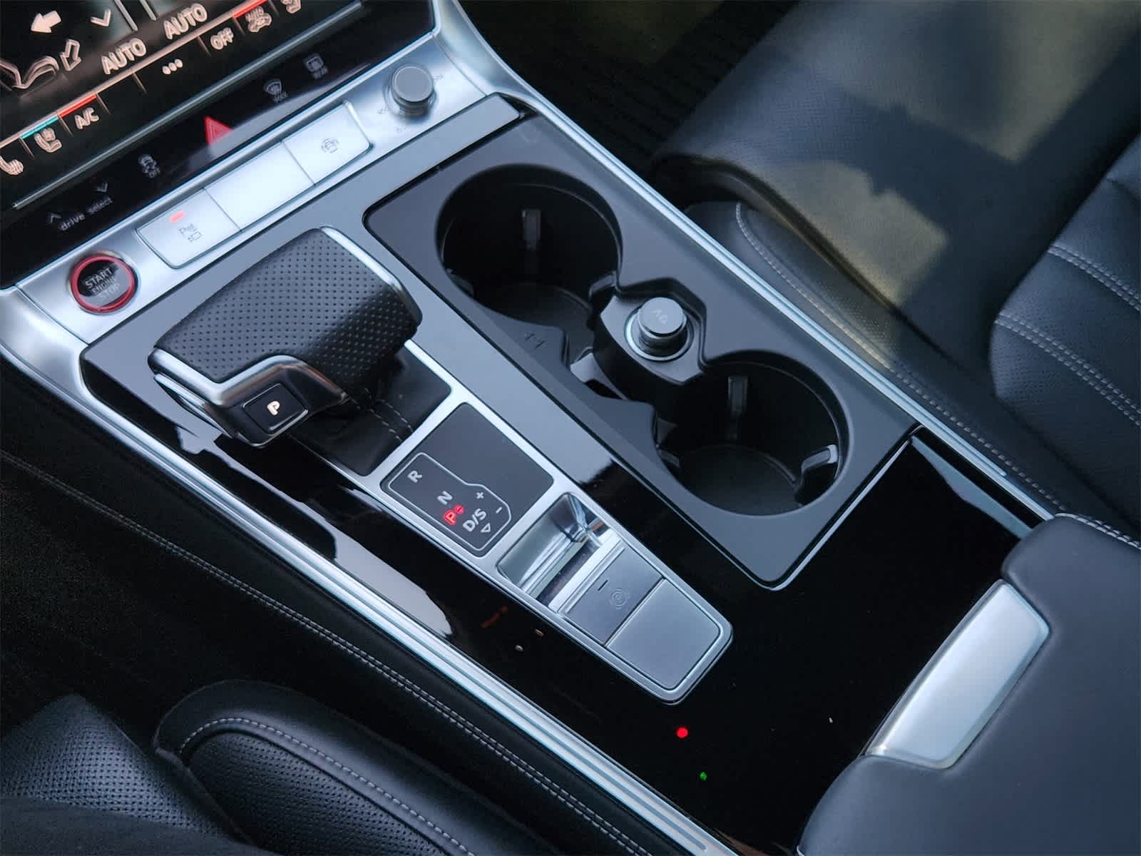 Thumbnail: 2022 Audi S6 - 18