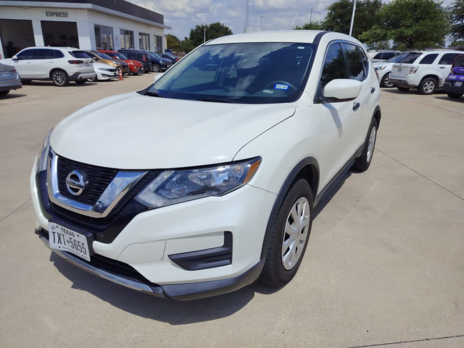 Thumbnail: 2017 Nissan Rogue - 1