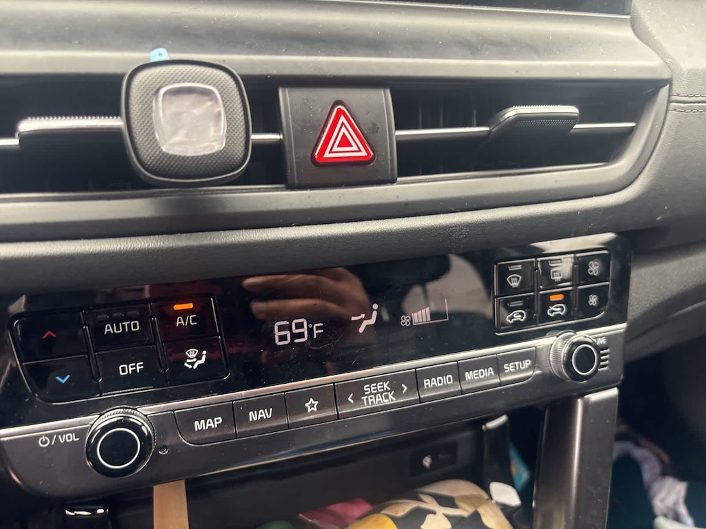 Certified 2024 Kia Seltos SX SUV