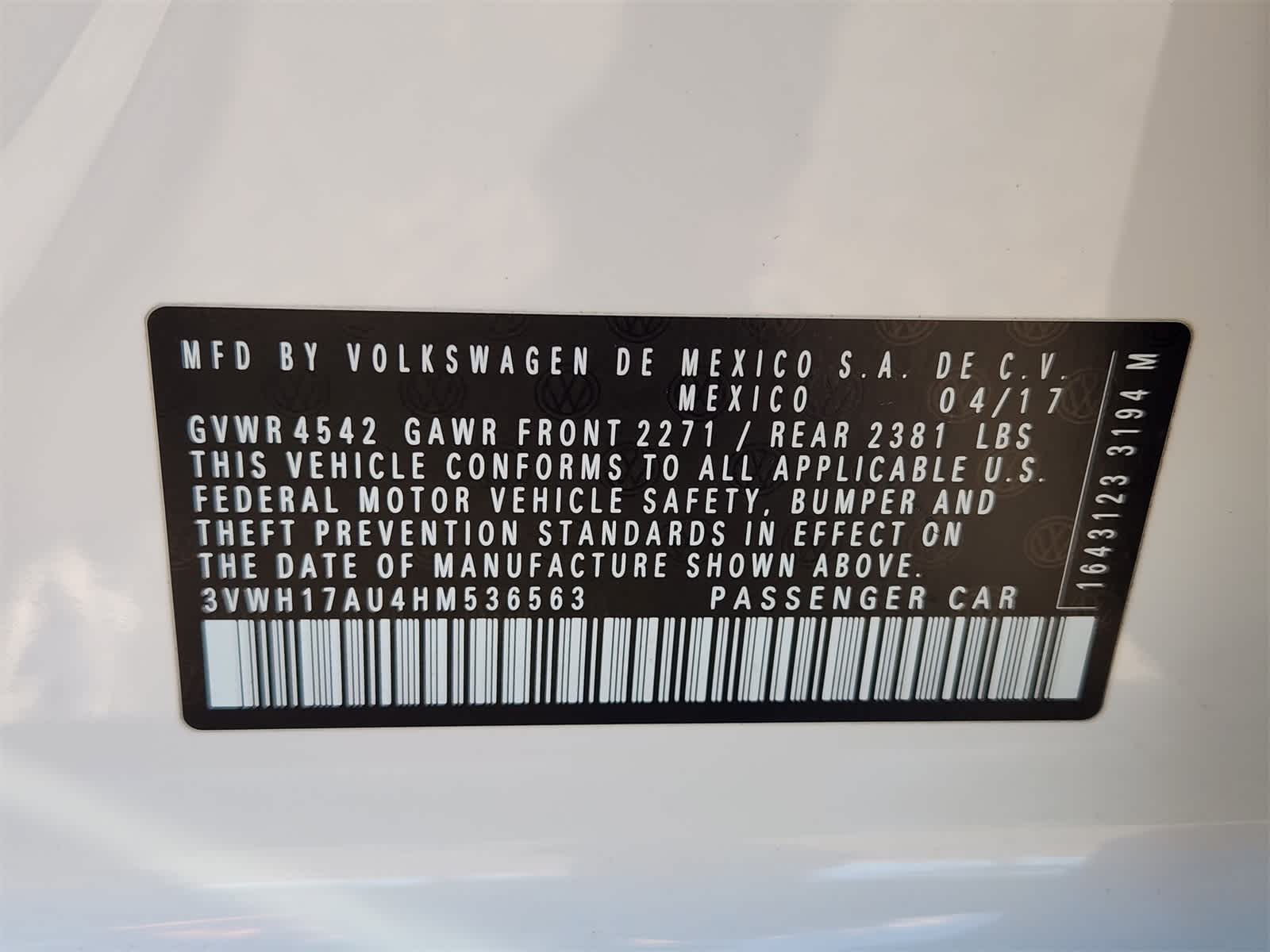 Thumbnail: 2017 Volkswagen Golf - 30