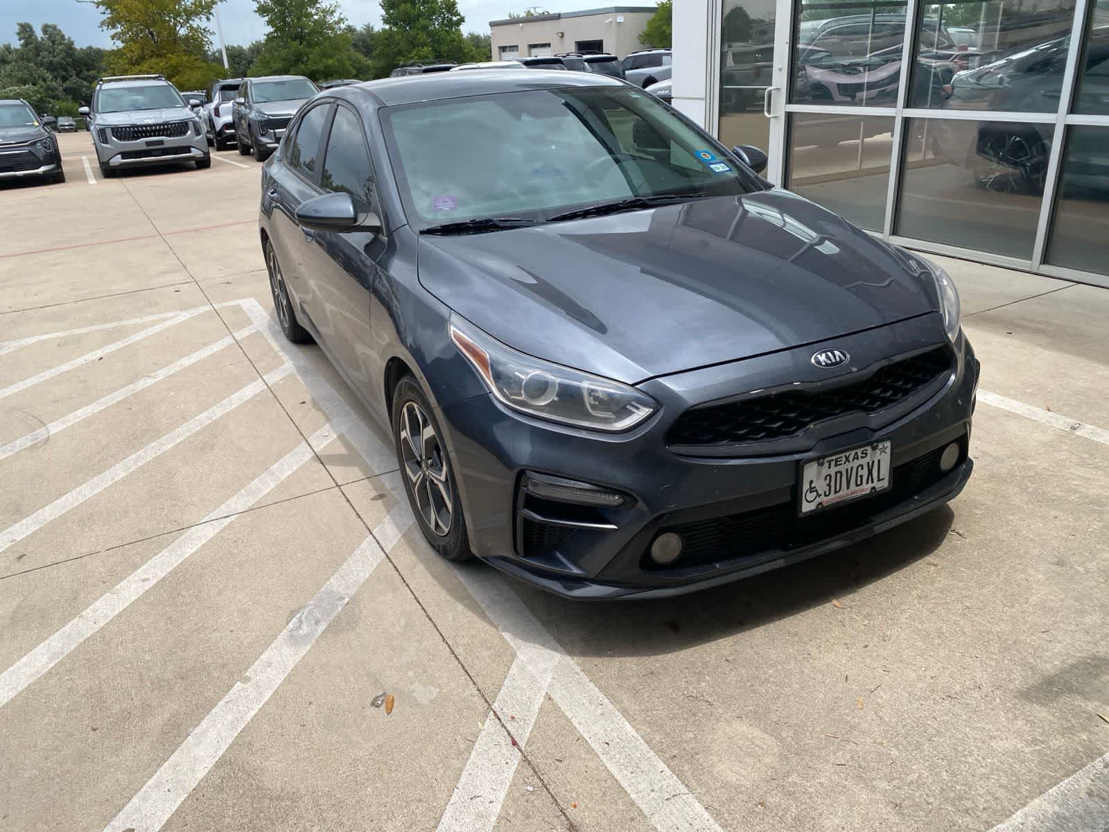 Thumbnail: 2020 Kia Forte - 3