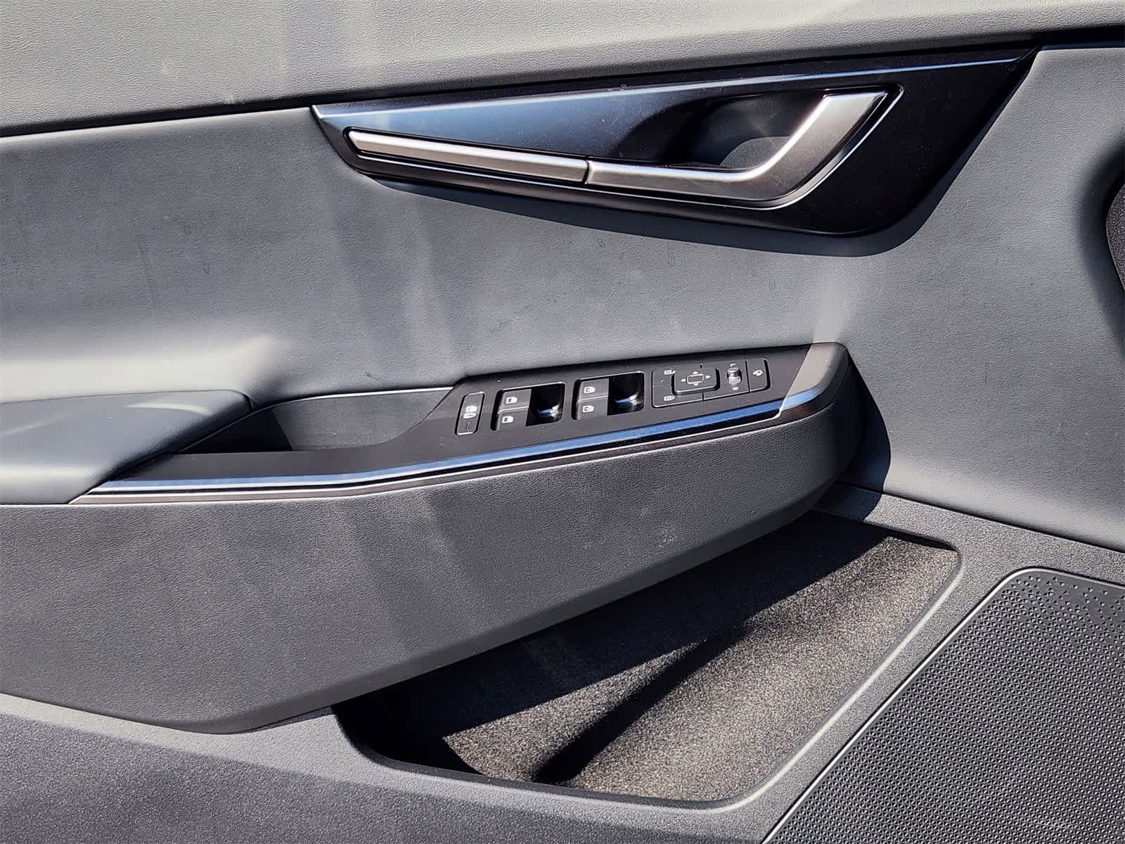 Thumbnail: 2025 Kia EV6 - 20