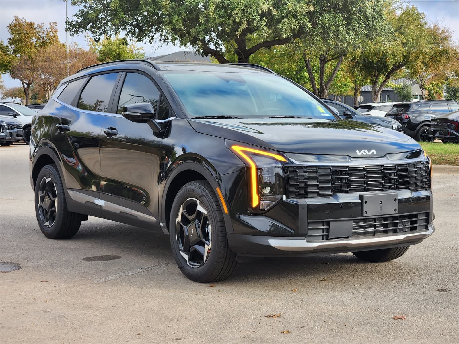 Thumbnail: 2026 Kia Sportage - 3