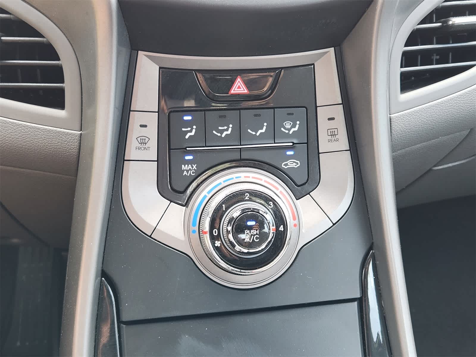 2013 Hyundai Elantra GLS 18