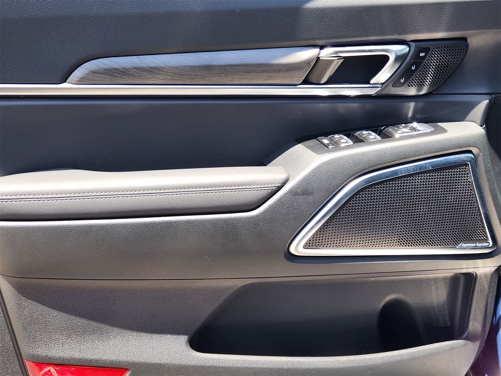 Thumbnail: 2025 Kia Telluride - 21