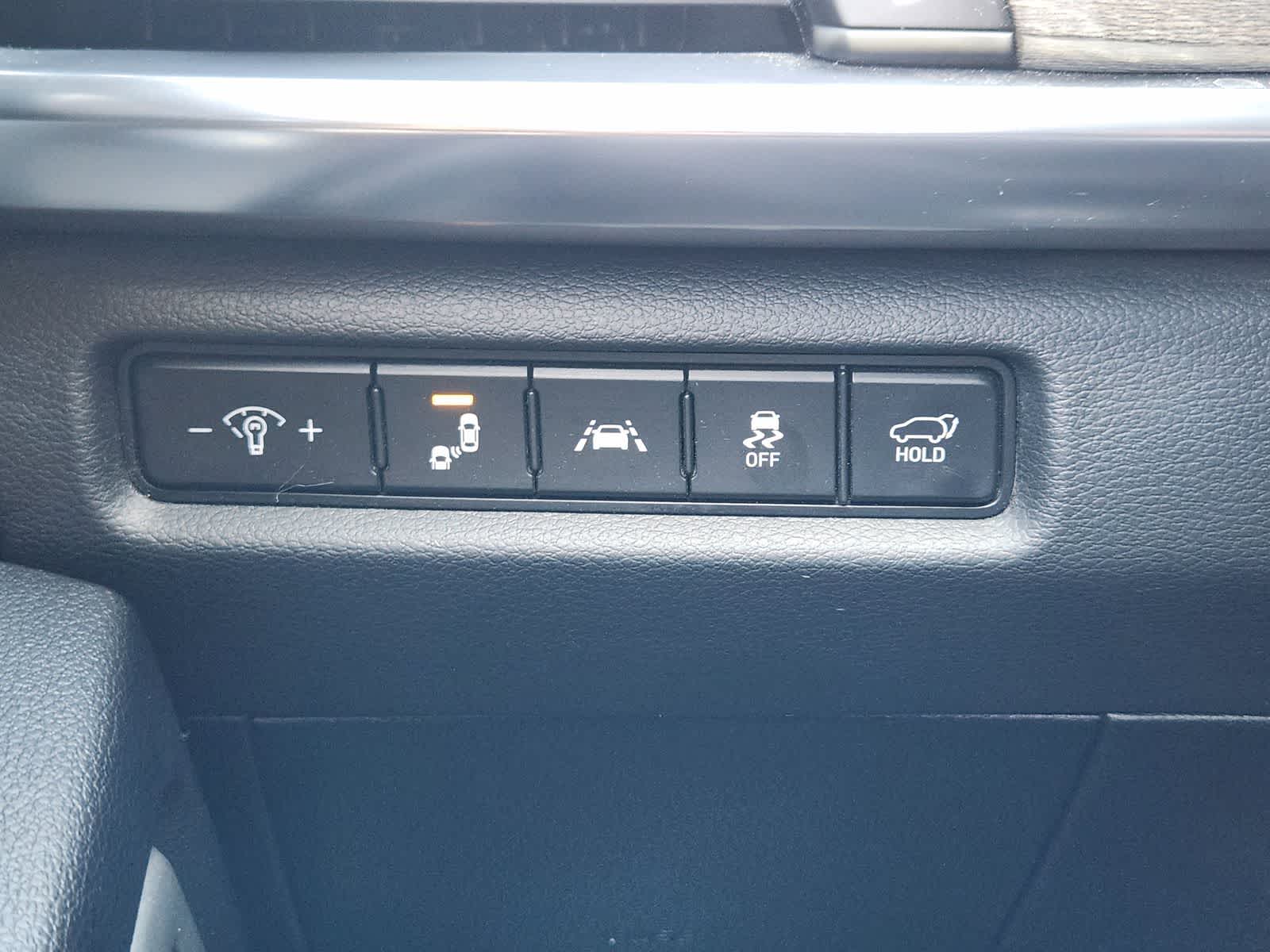 Thumbnail: 2022 Kia Telluride - 21