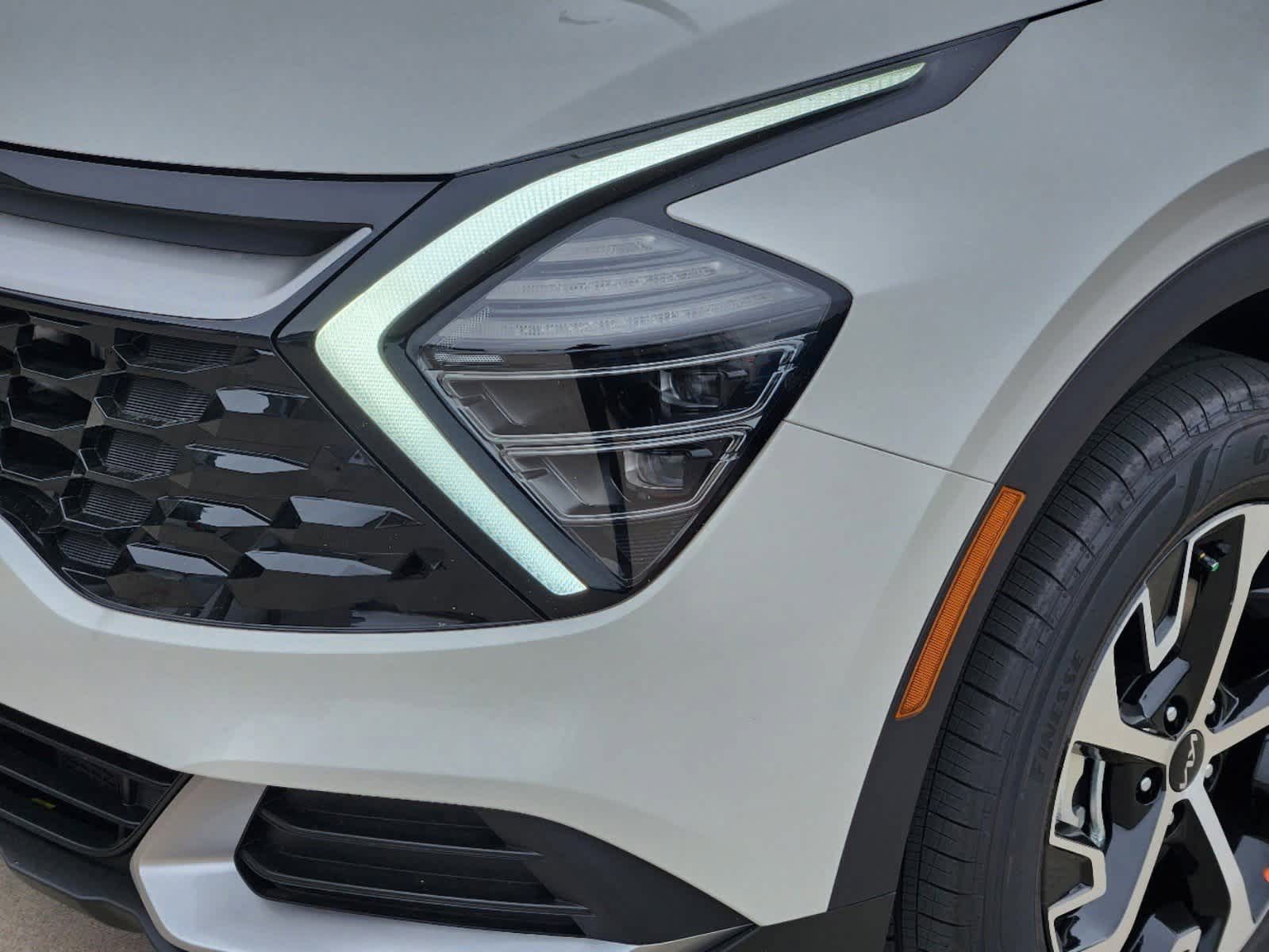 Thumbnail: 2025 Kia Sportage - 6